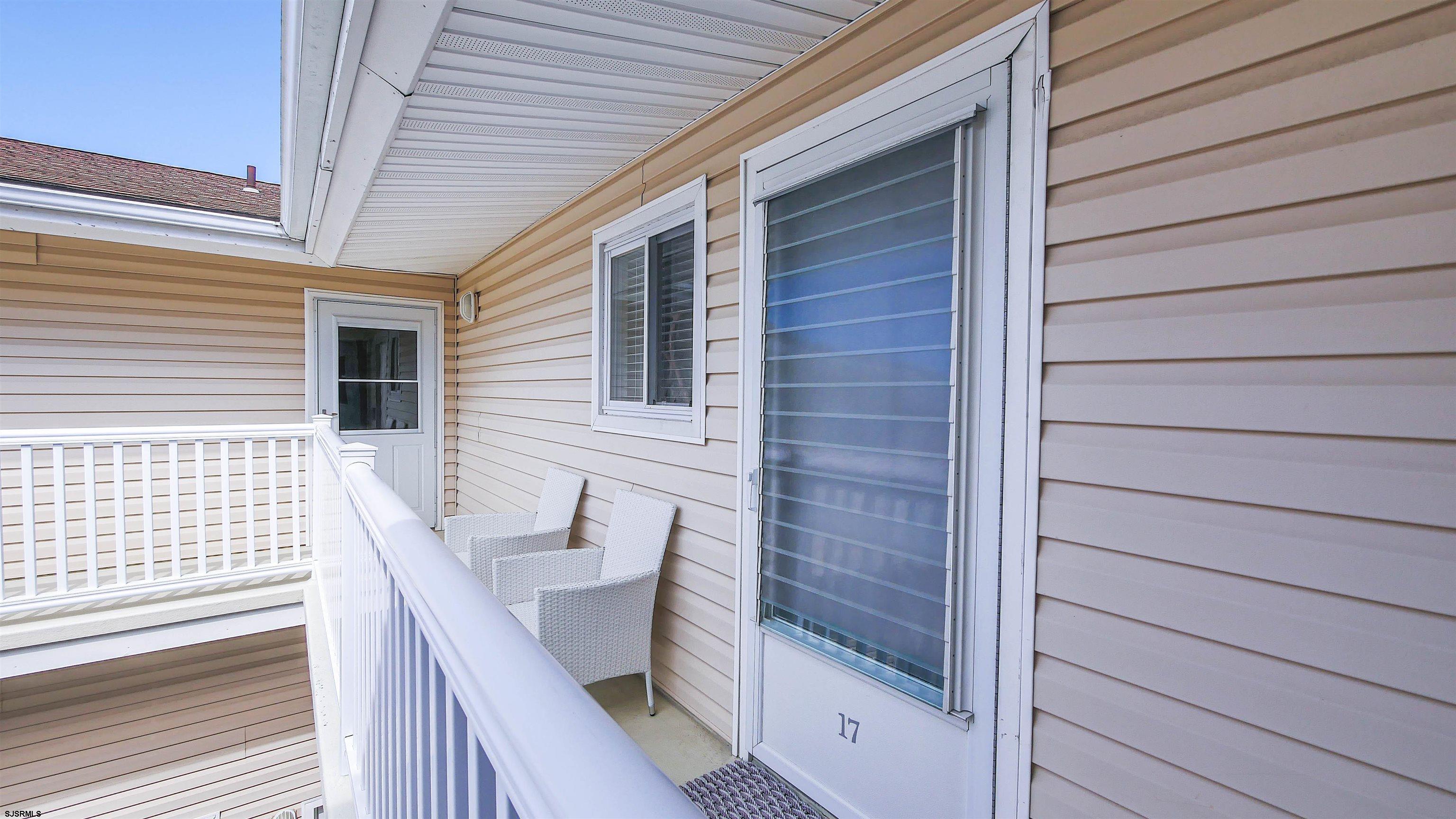 2137 Asbury Ave Unit: 17