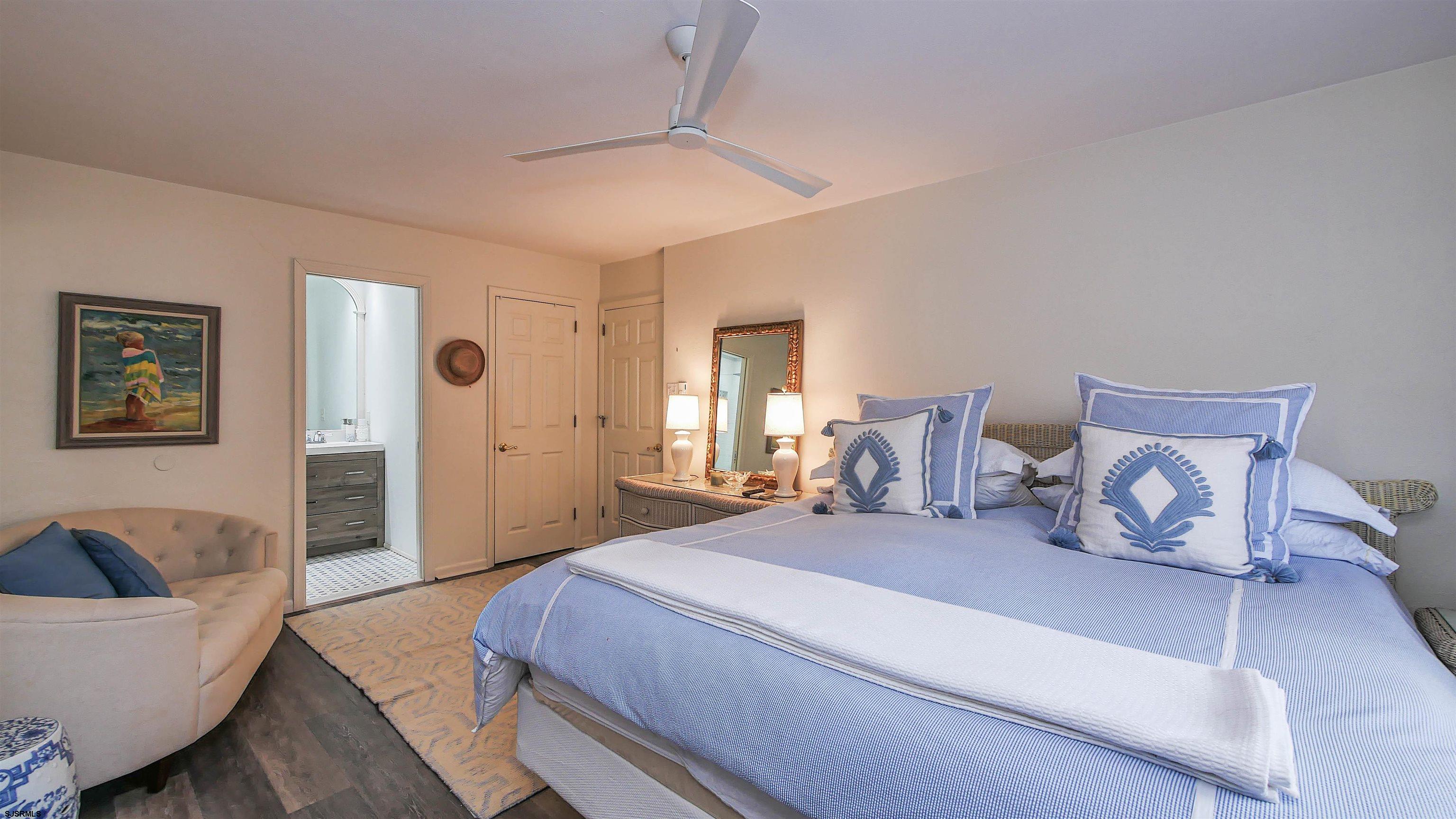 2137 Asbury Ave Unit: 17