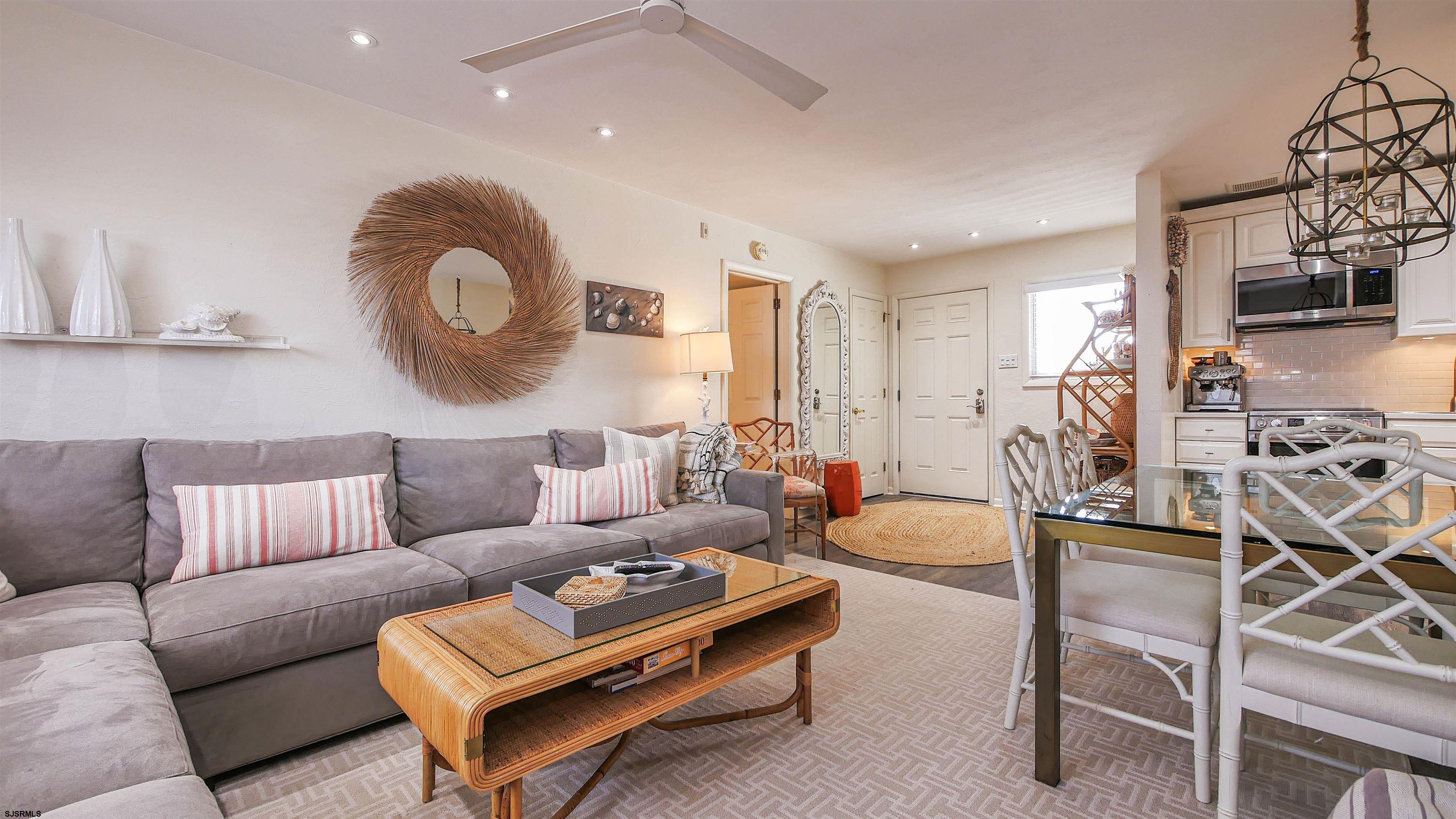 2137 Asbury Ave Unit: 17