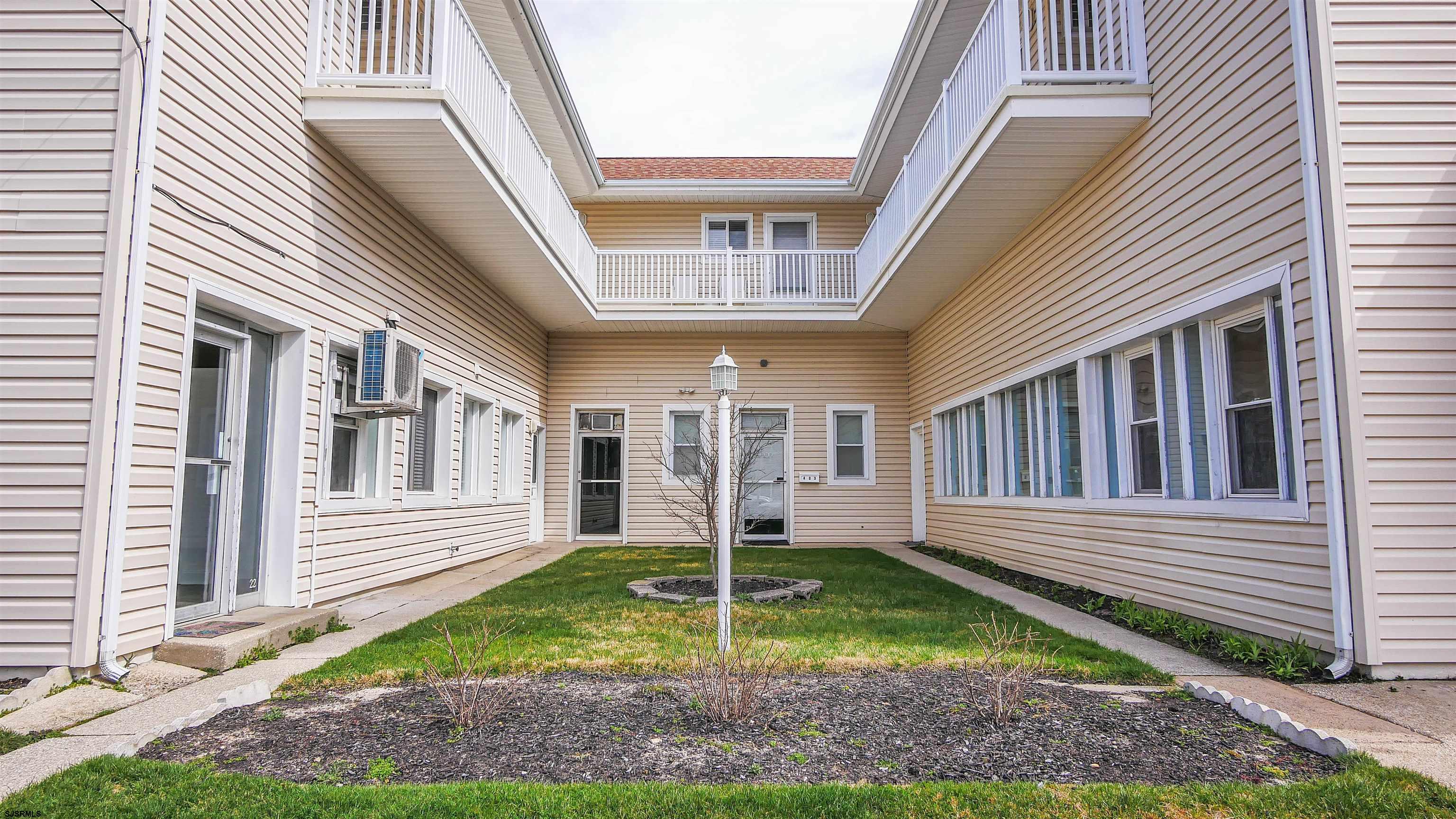 2137 Asbury Ave Unit: 17