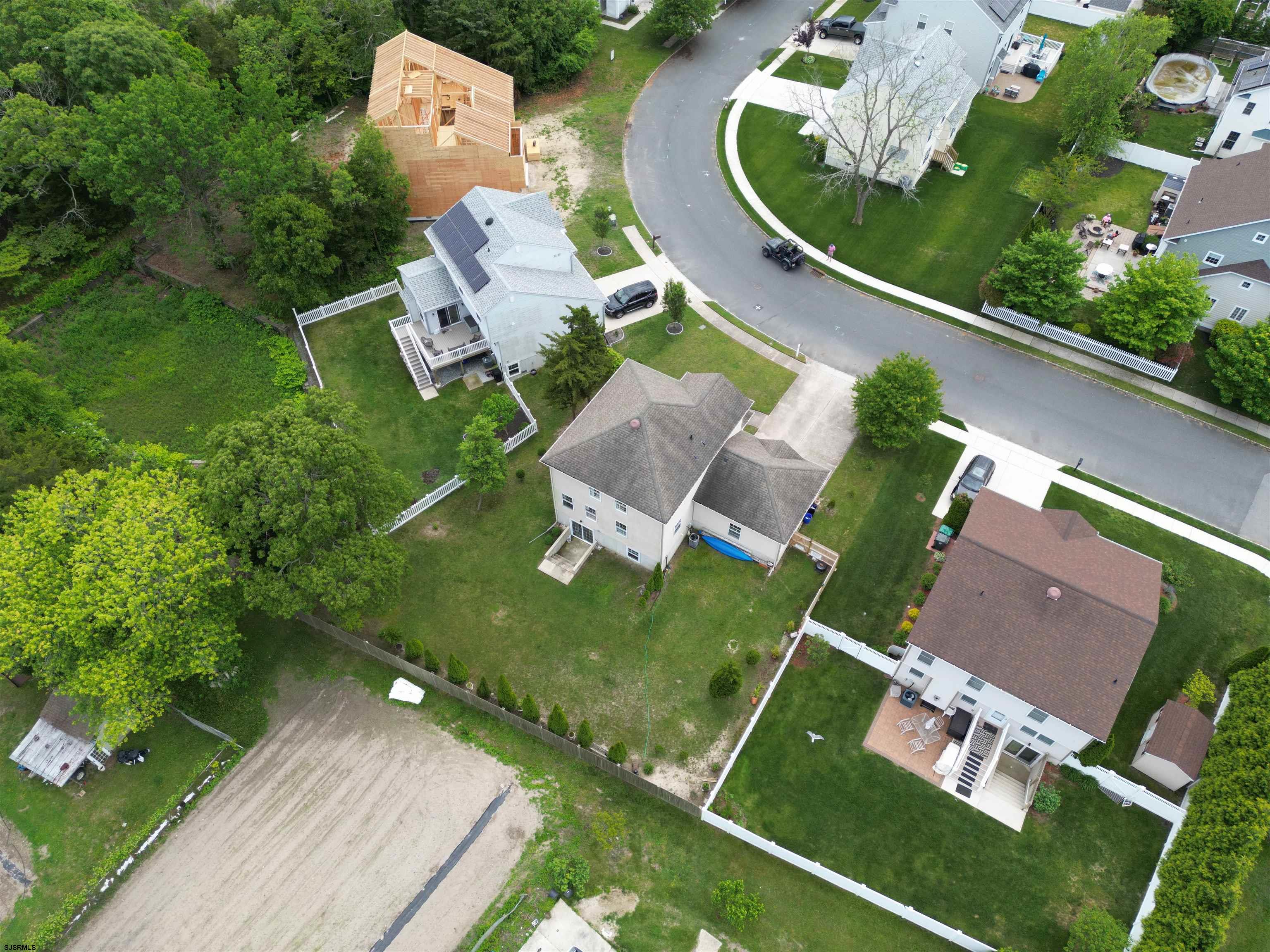 1302 Roberts Ave Ave