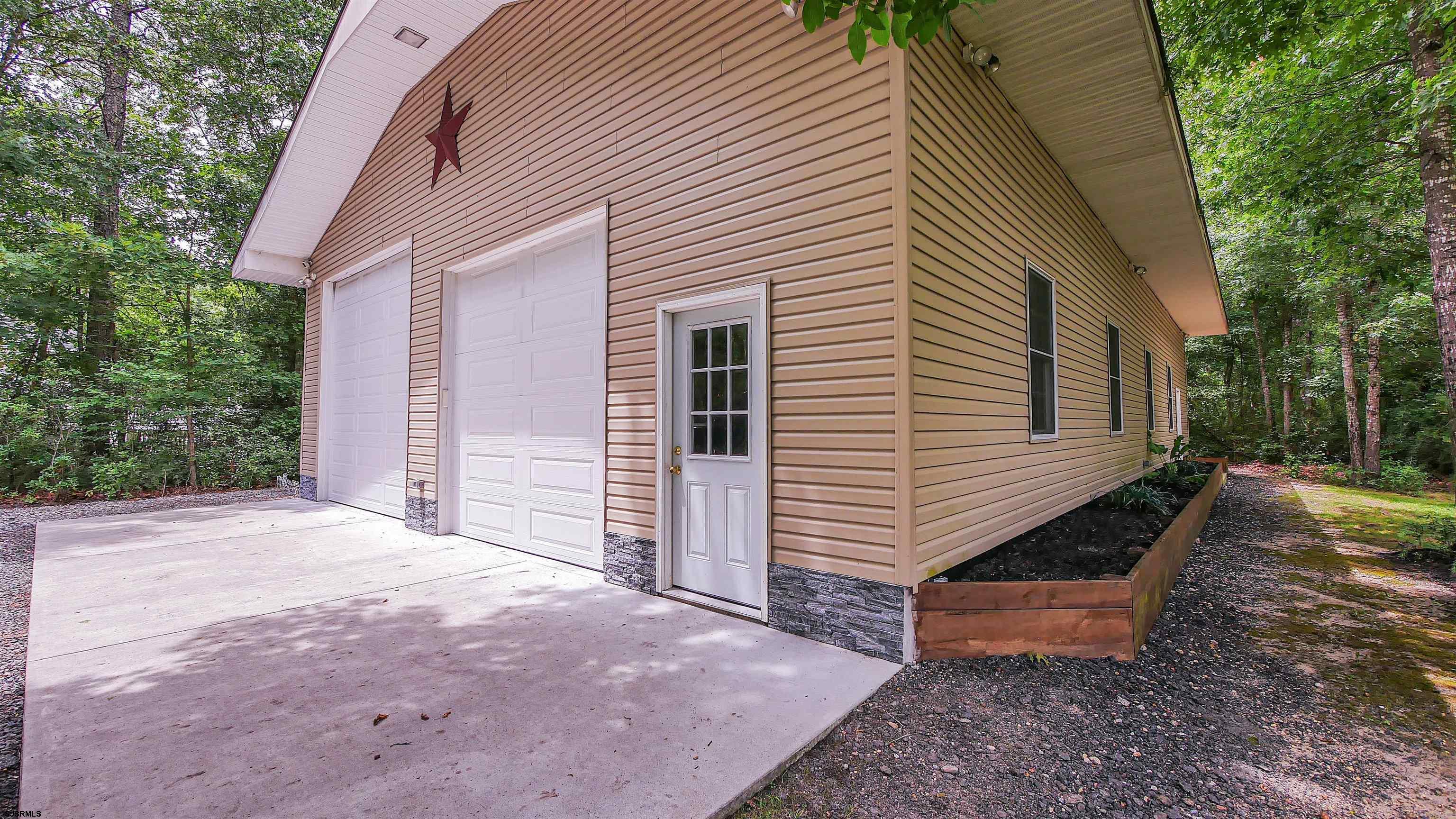 193 Betsey Scull Rd Road