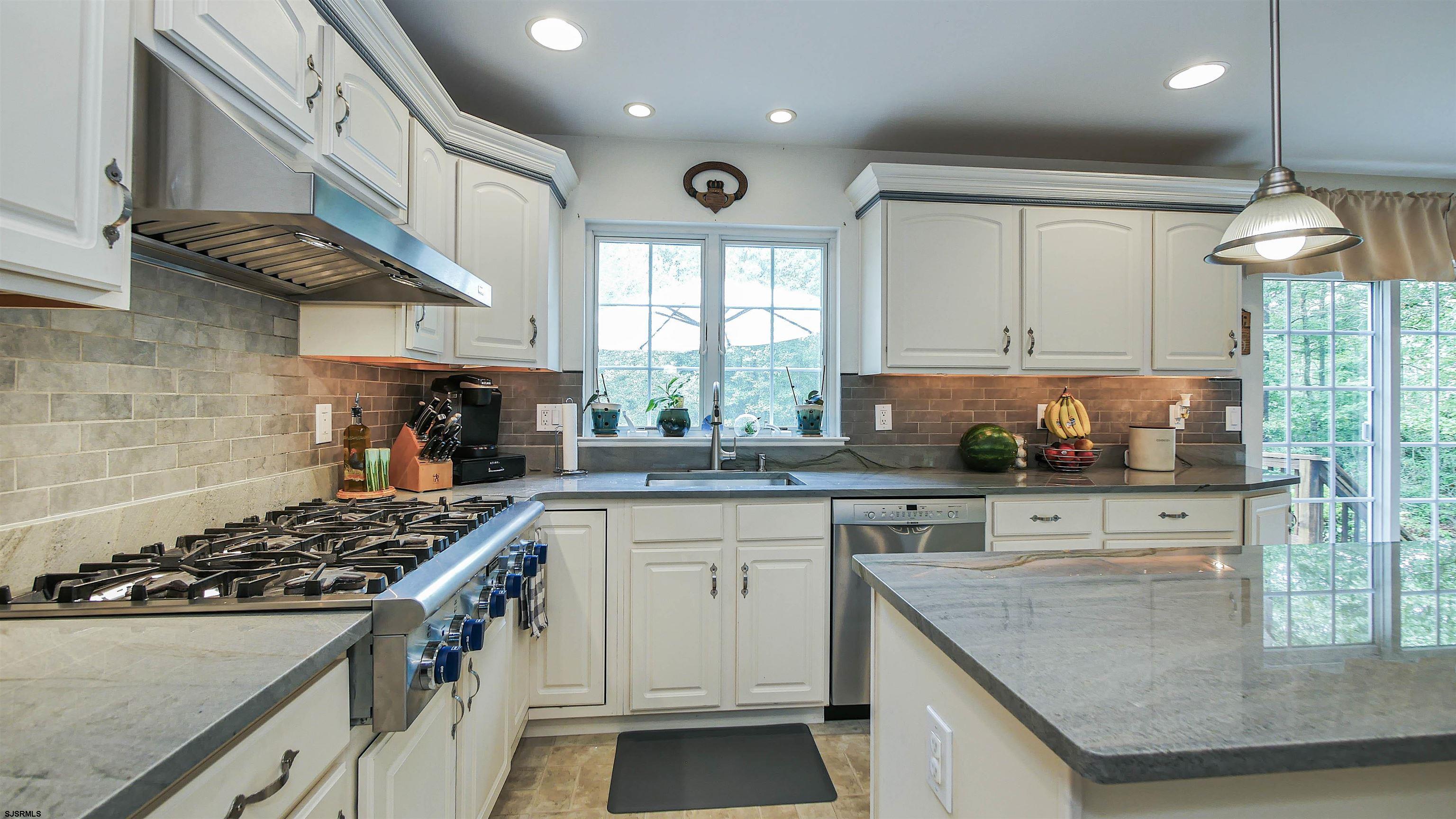 193 Betsey Scull Rd Road