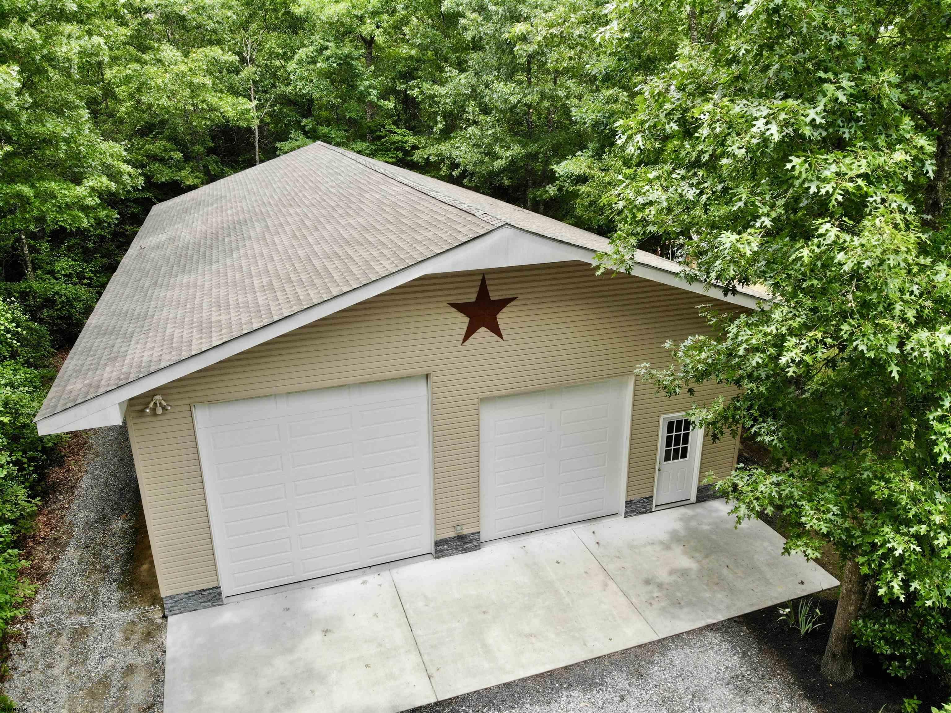 193 Betsey Scull Rd Road
