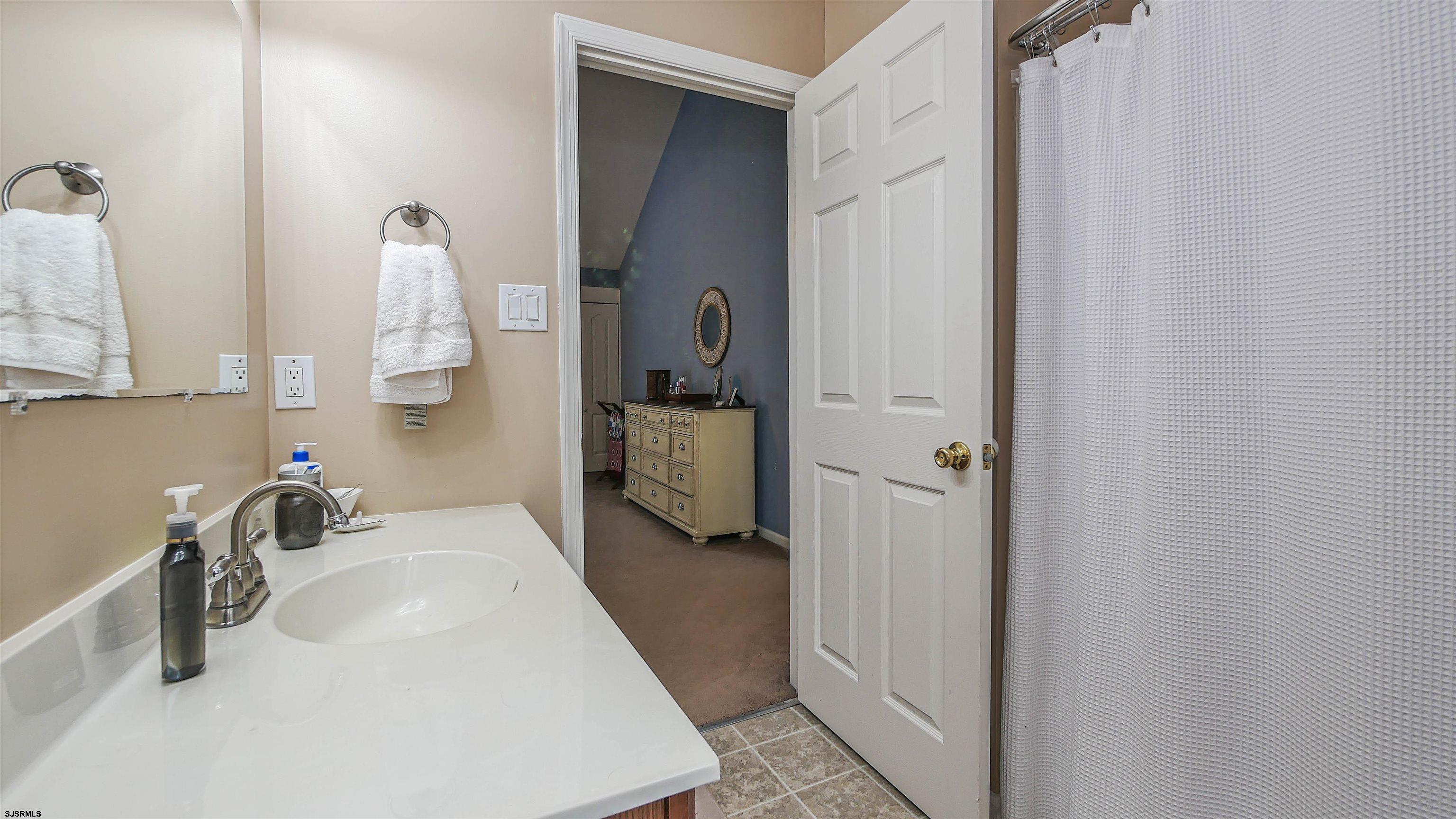 193 Betsey Scull Rd Road