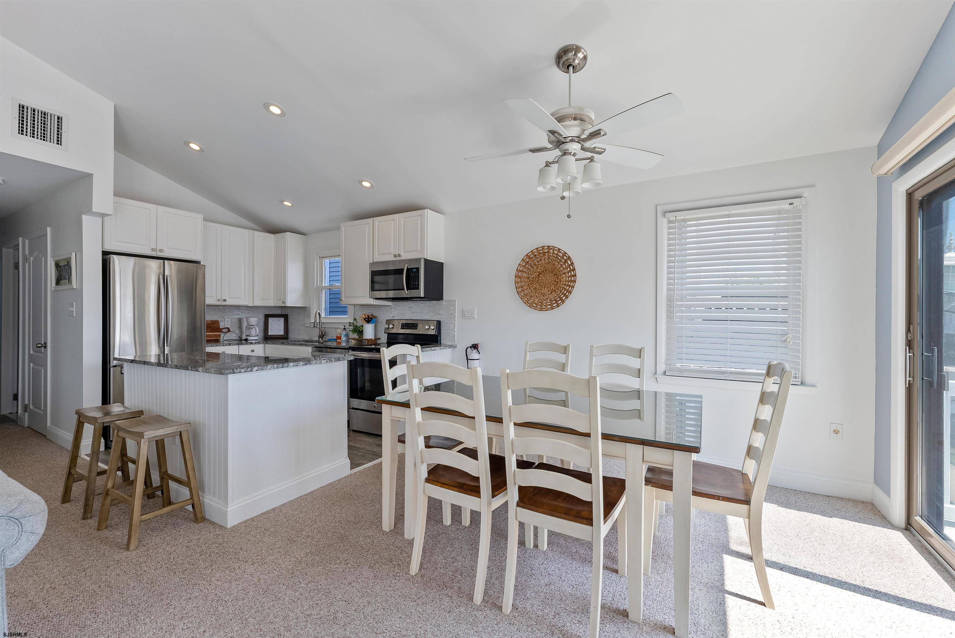 5018 Asbury Ave Ave Unit: 2