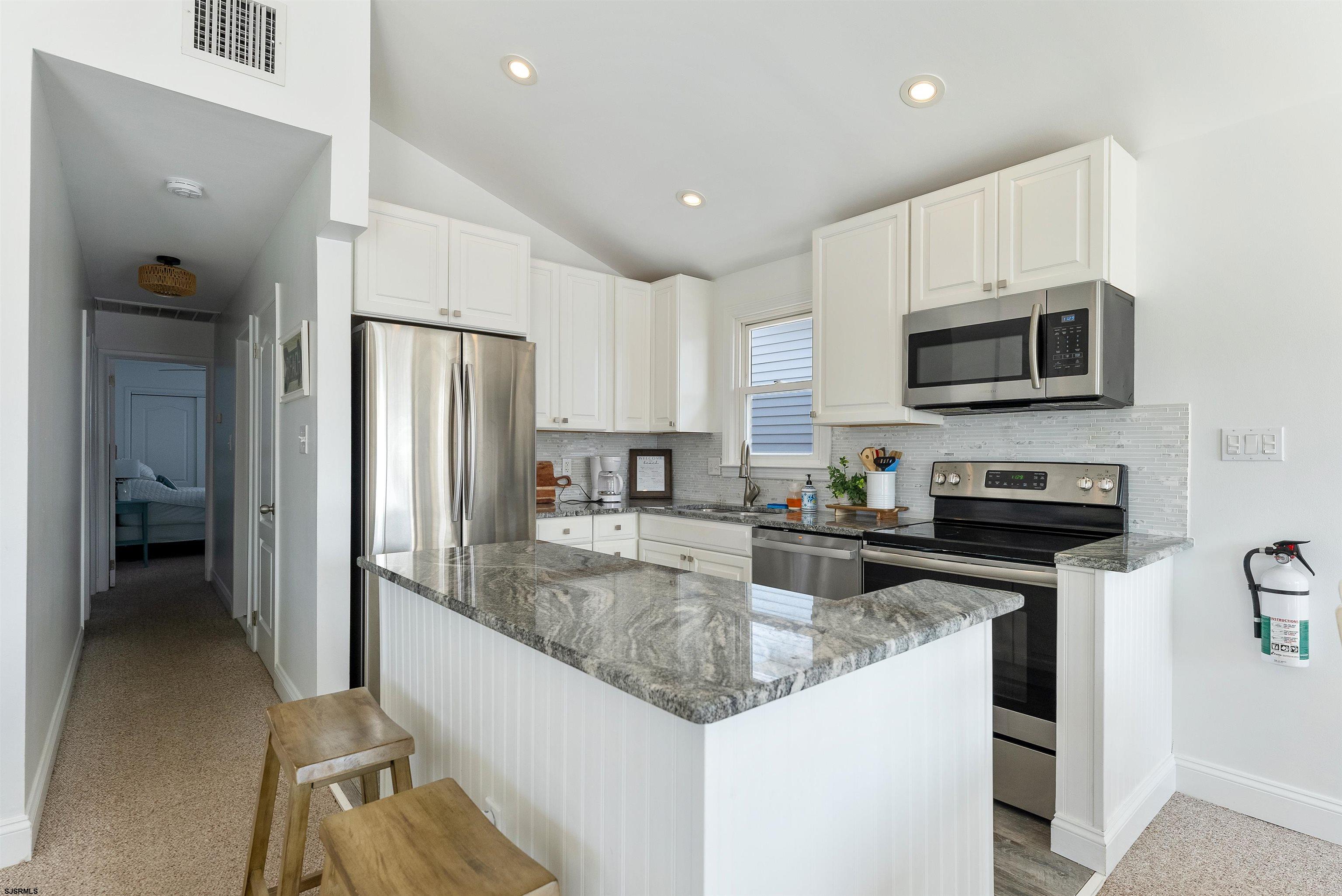 5018 Asbury Ave Ave Unit: 2