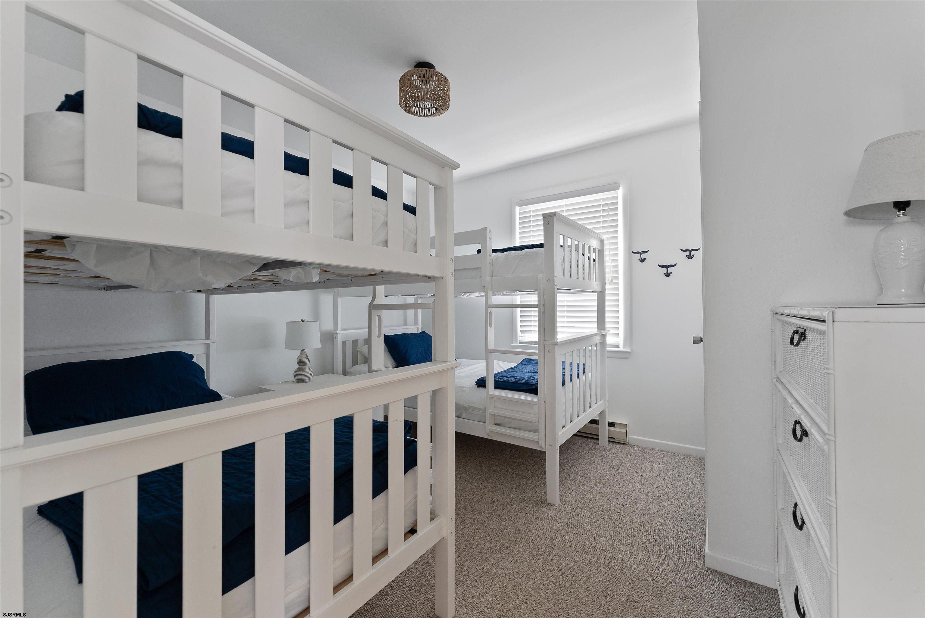 5018 Asbury Ave Ave Unit: 2