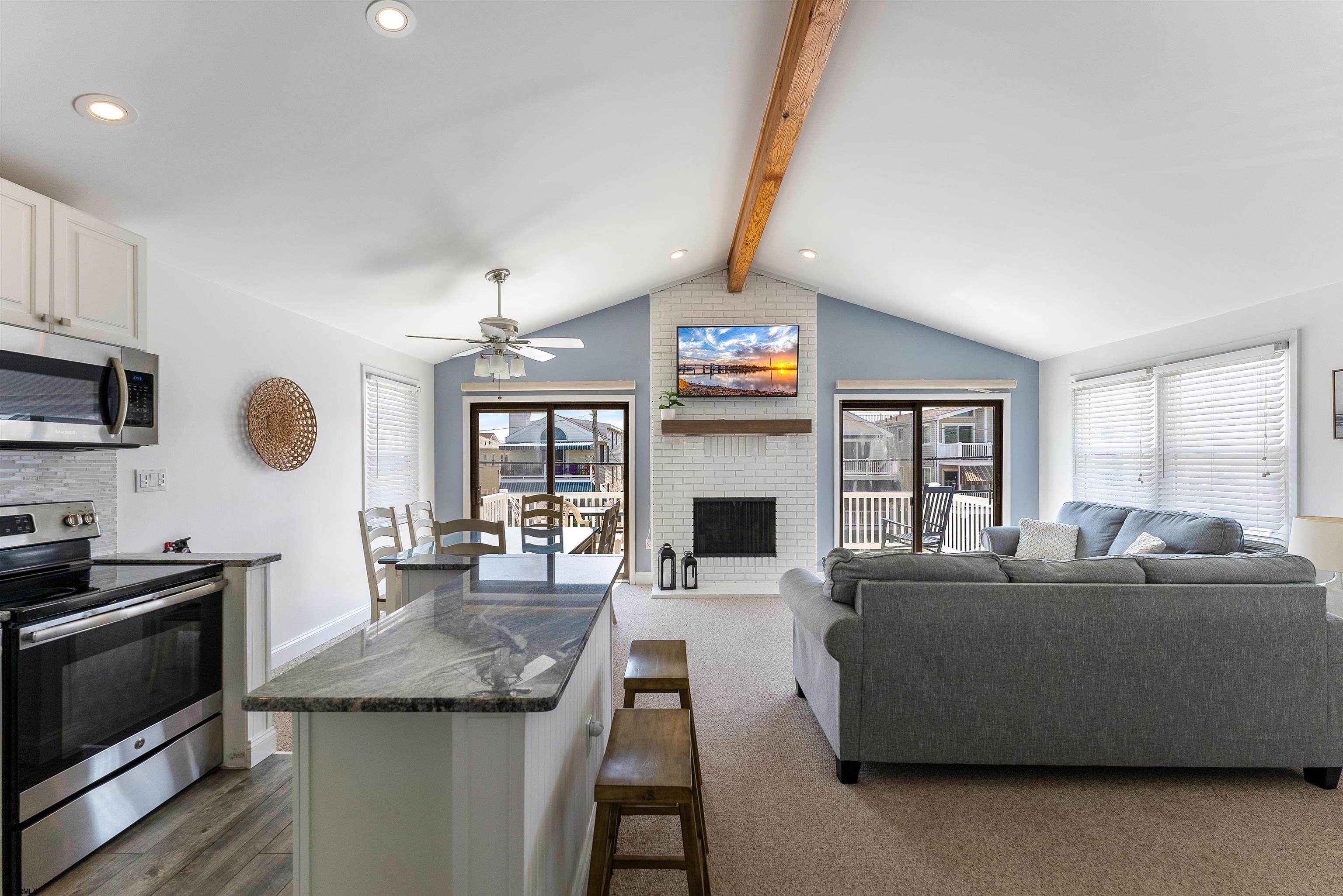 5018 Asbury Ave Ave Unit: 2