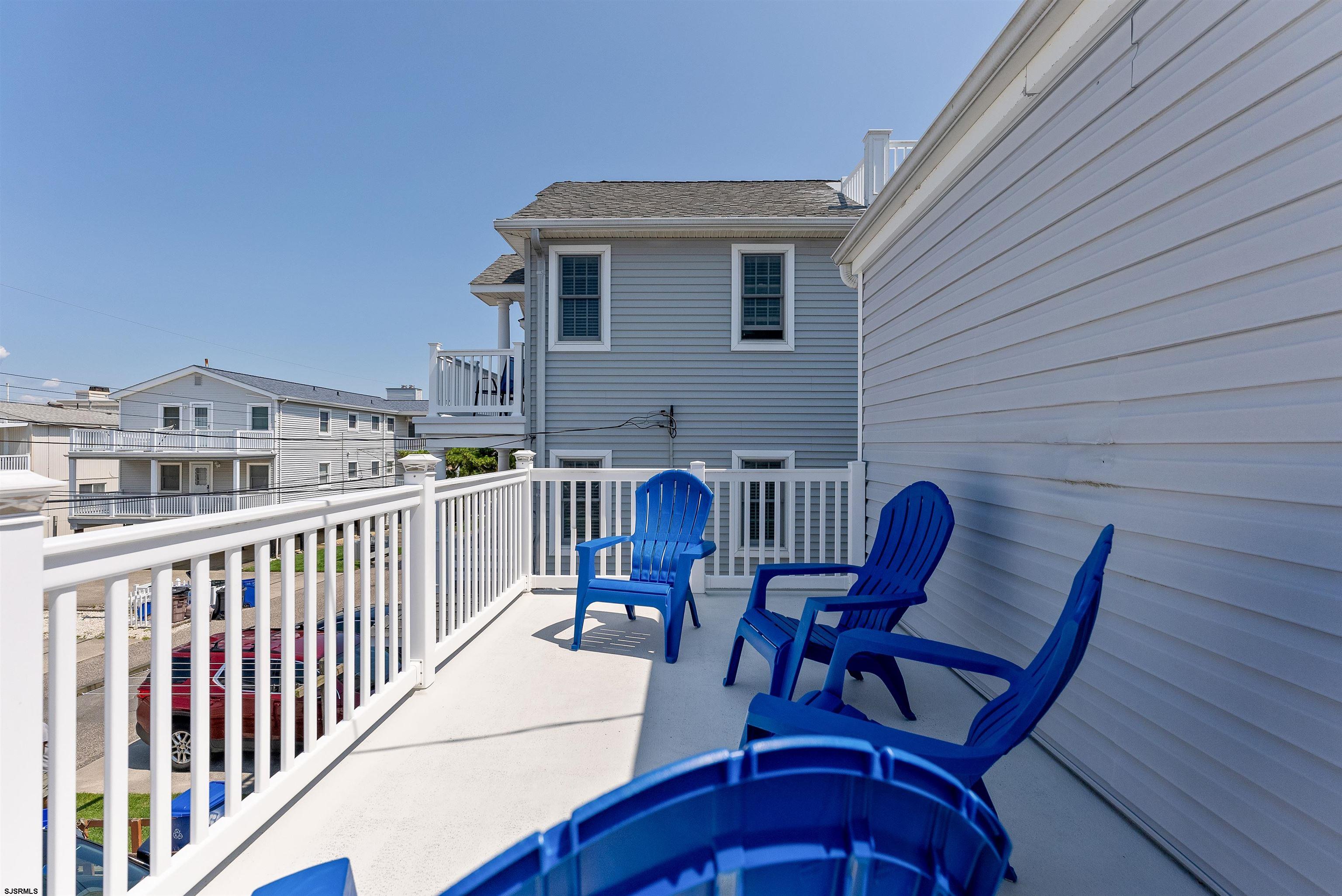 5018 Asbury Ave Ave Unit: 2