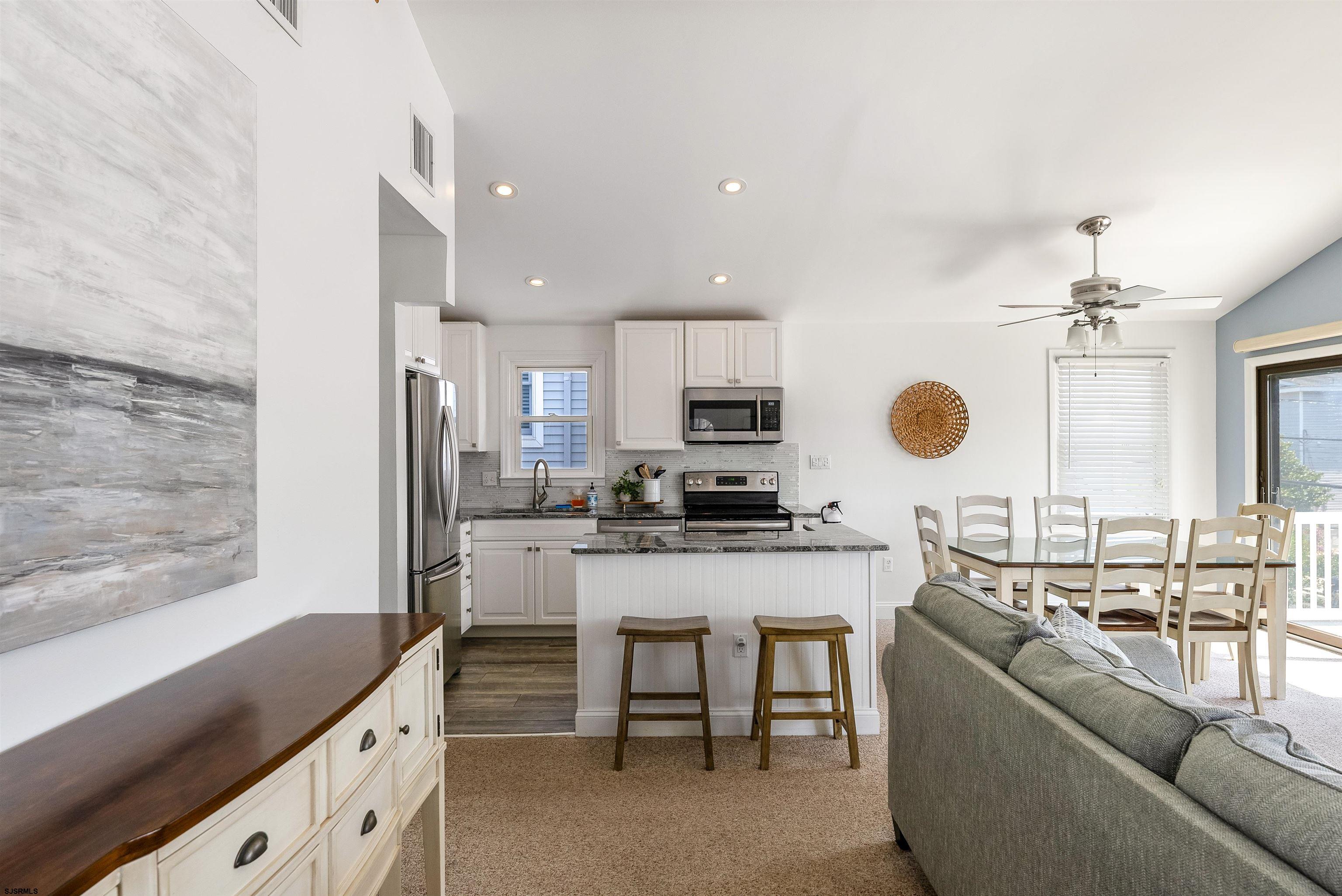 5018 Asbury Ave Ave Unit: 2