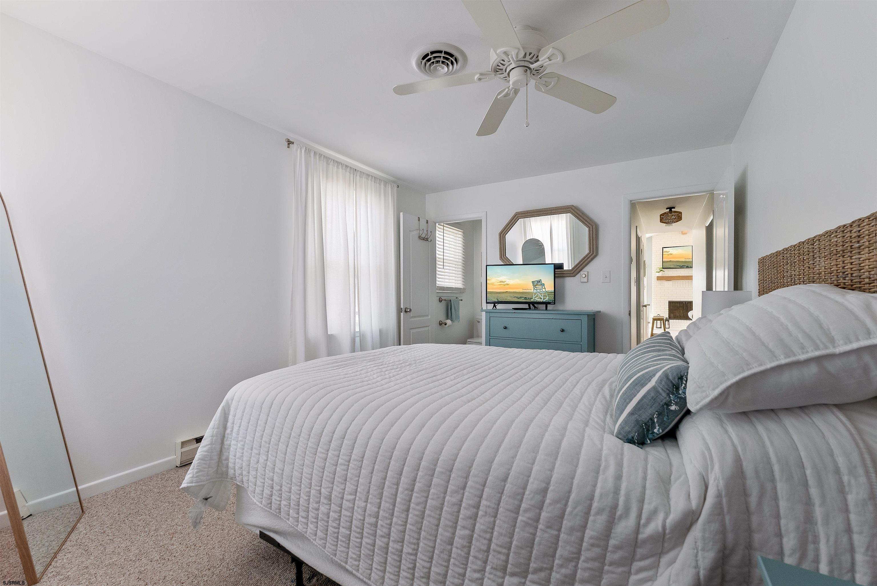 5018 Asbury Ave Ave Unit: 2