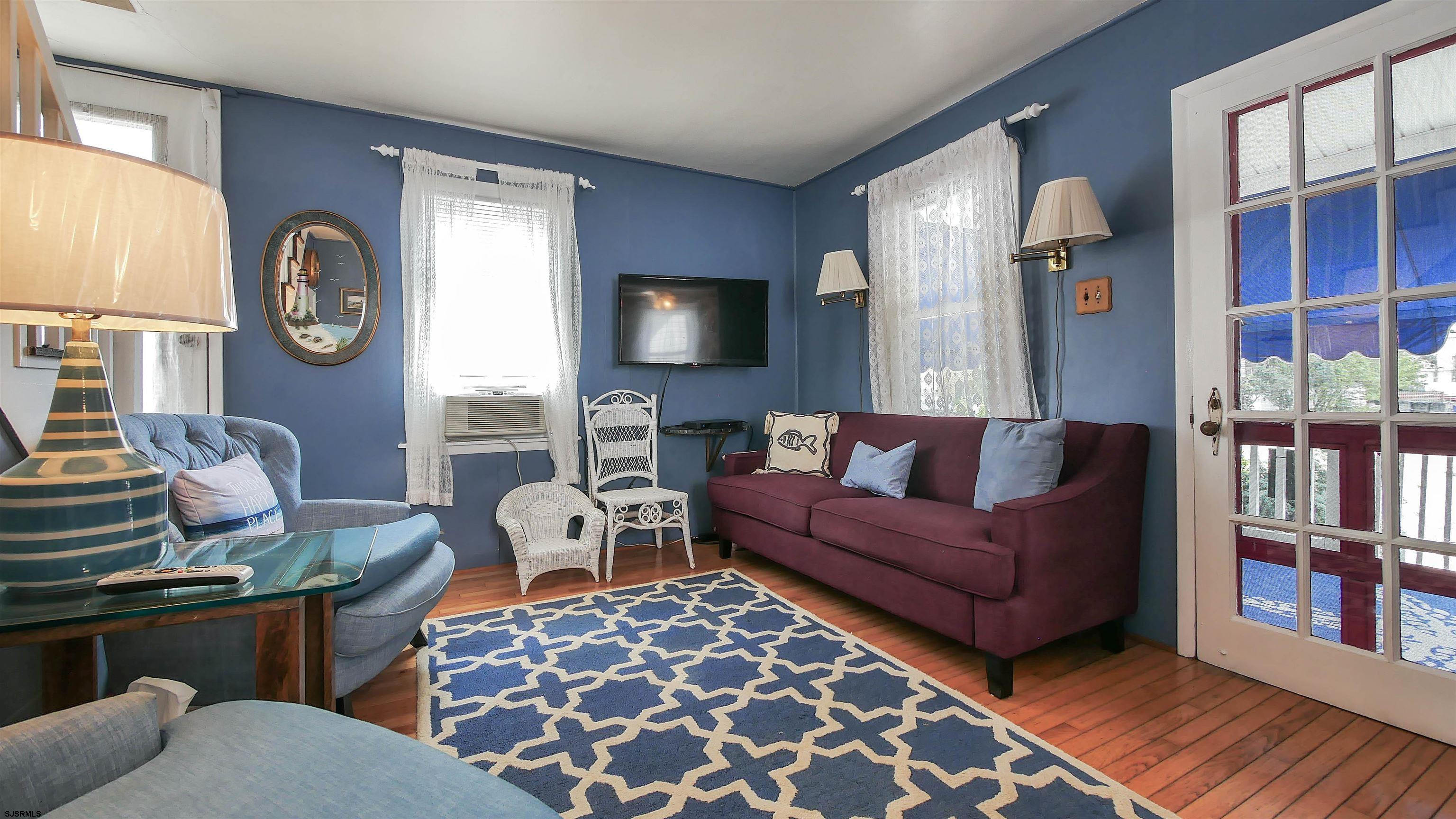 709 E 4th Street