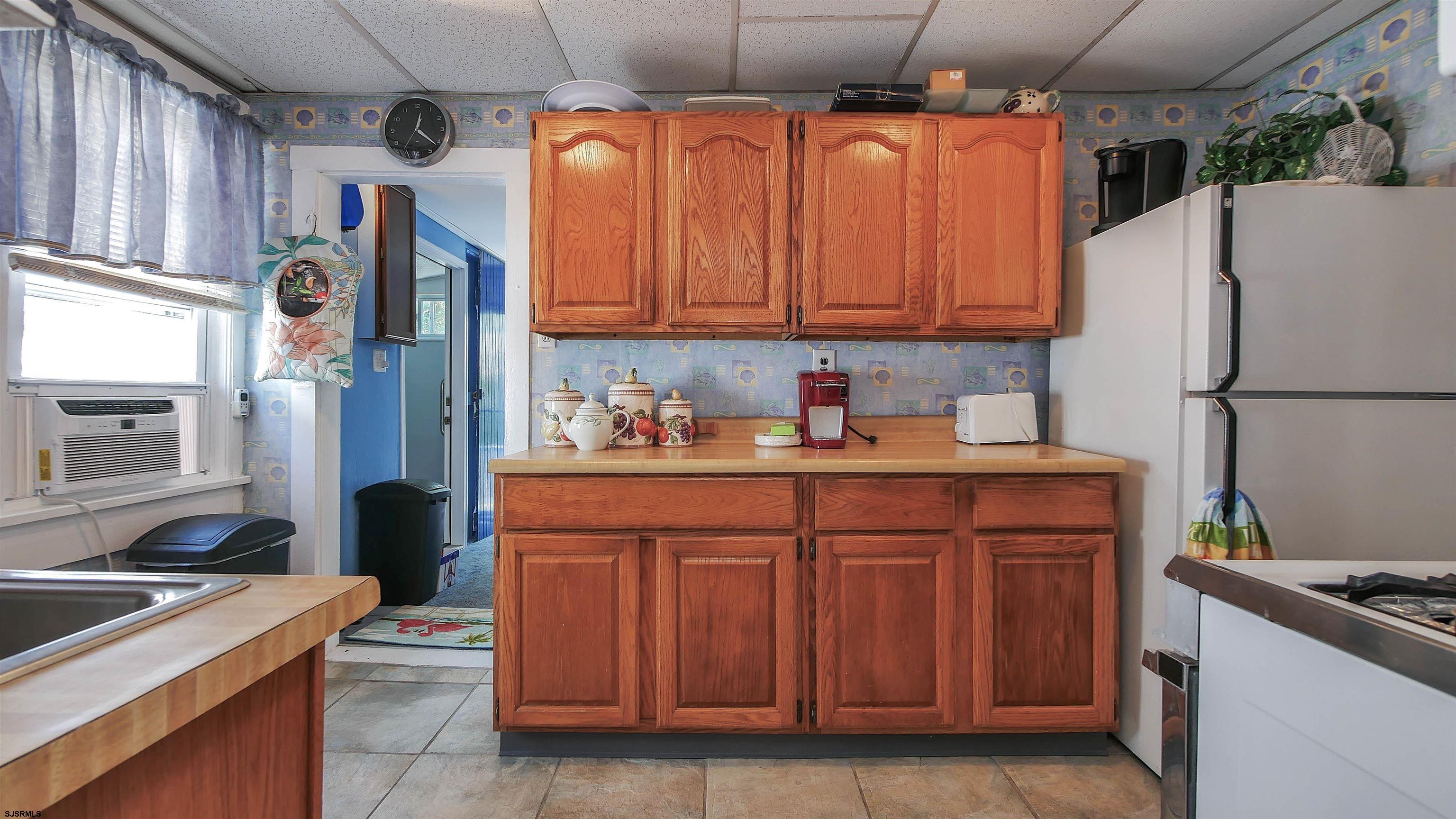 709 E 4th Street
