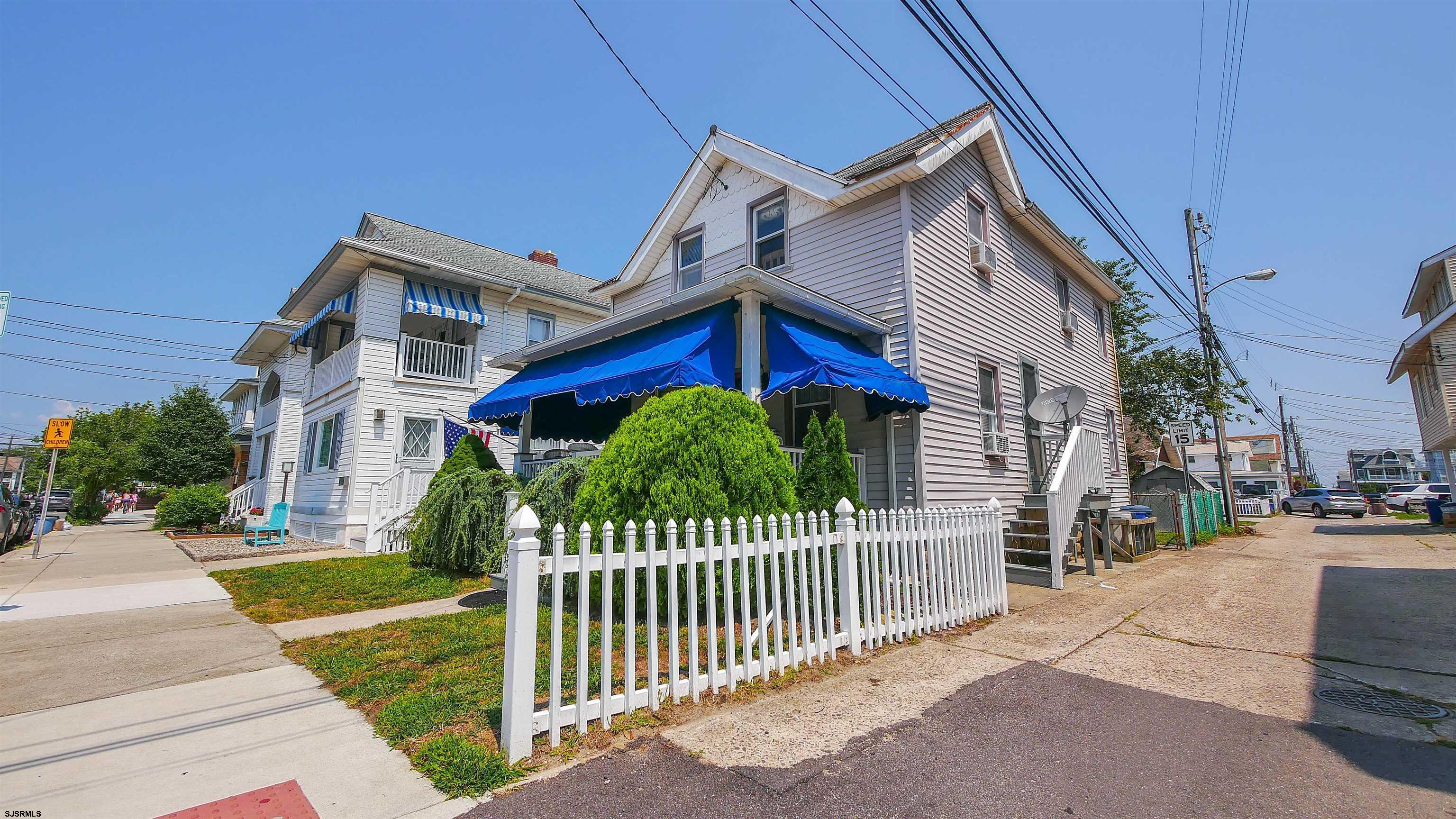 709 E 4th Street