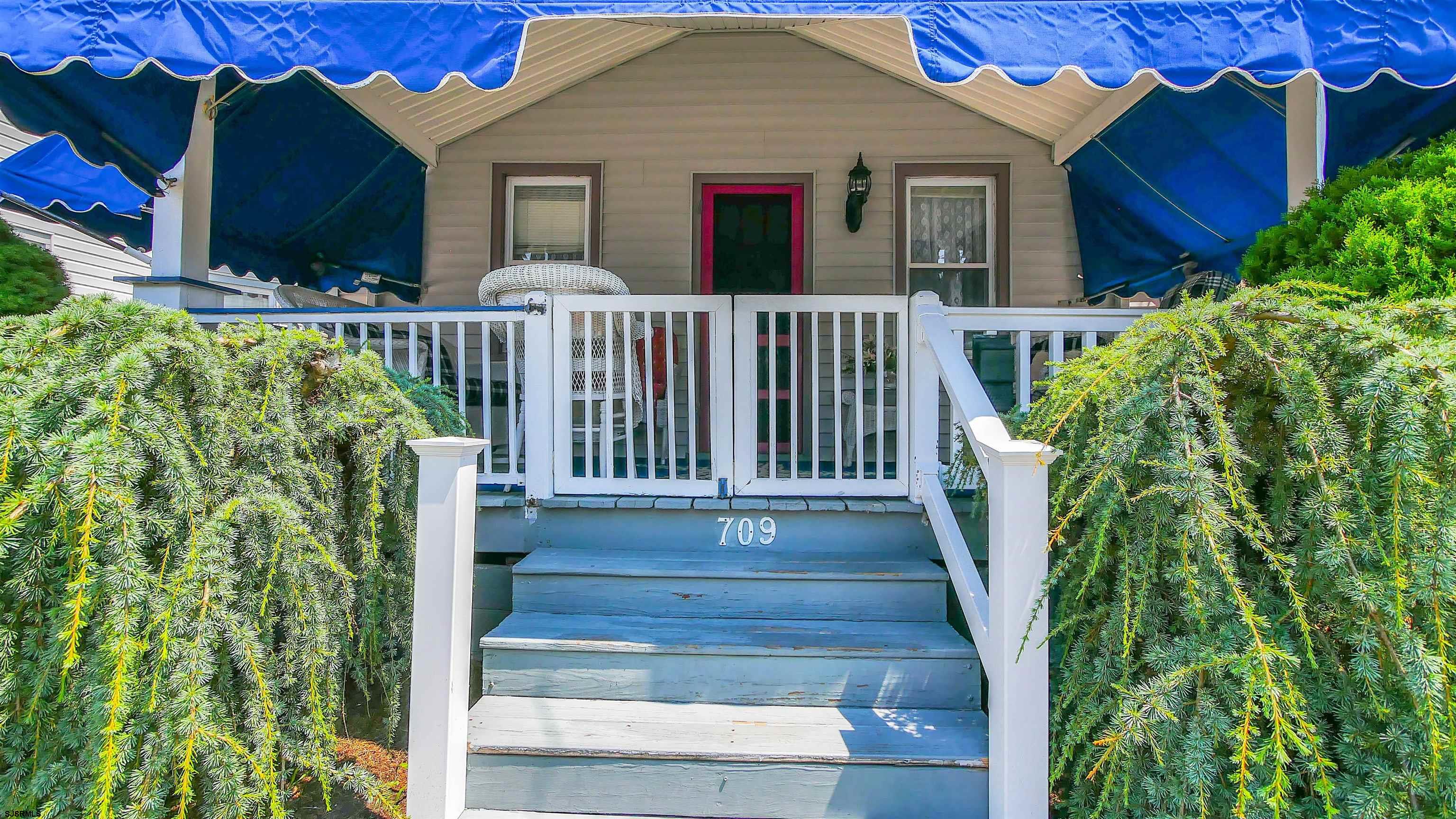 709 E 4th Street