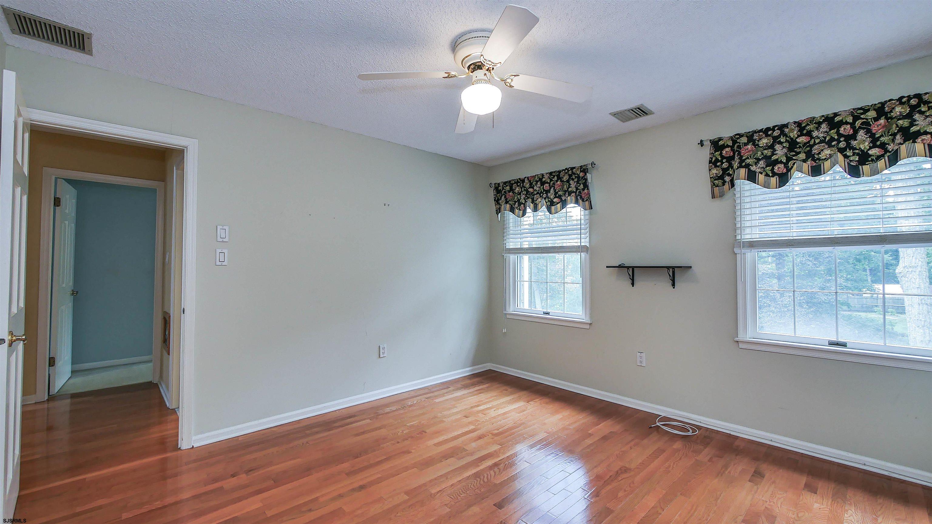 34 Jill Ave
