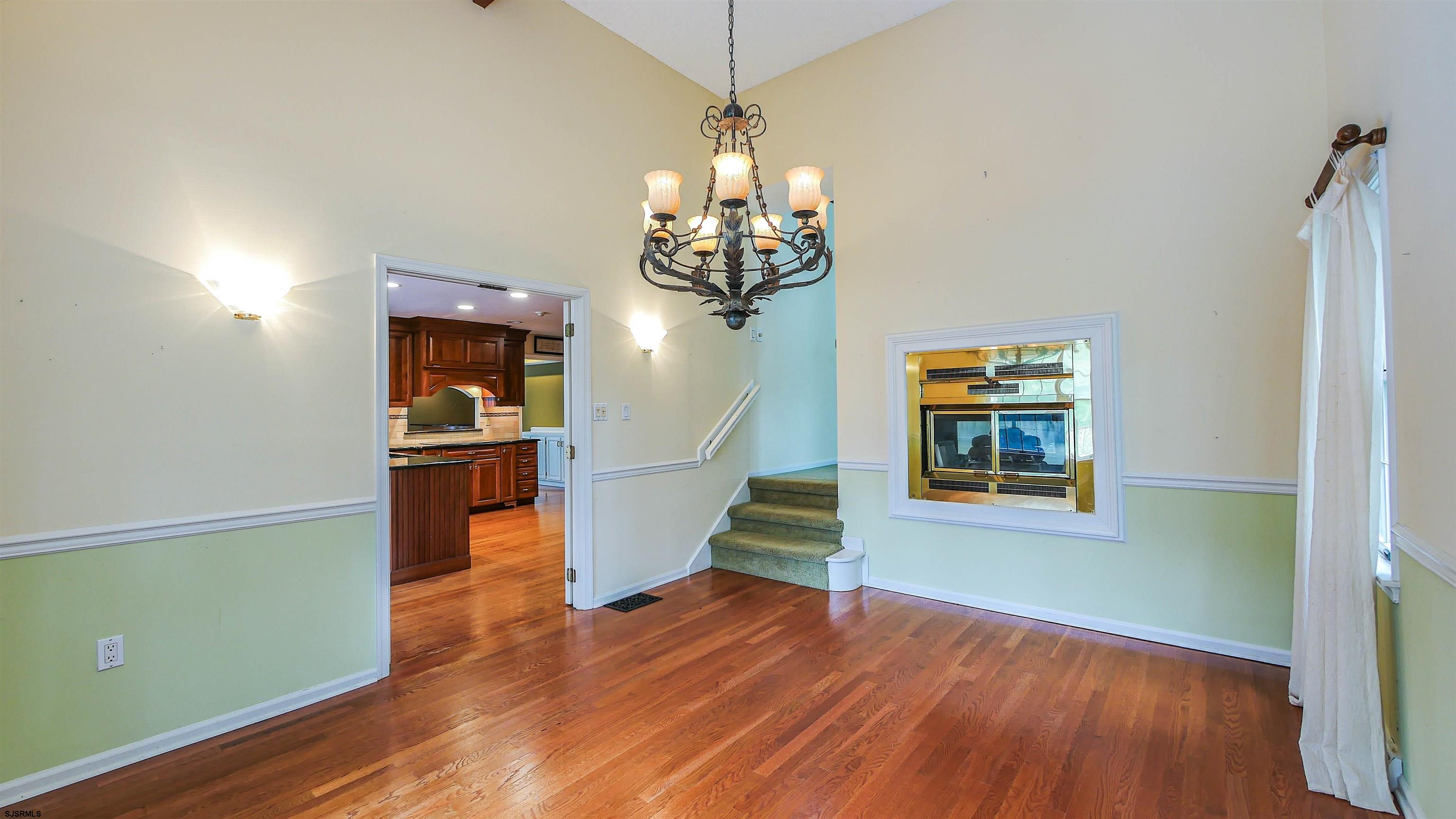 34 Jill Ave