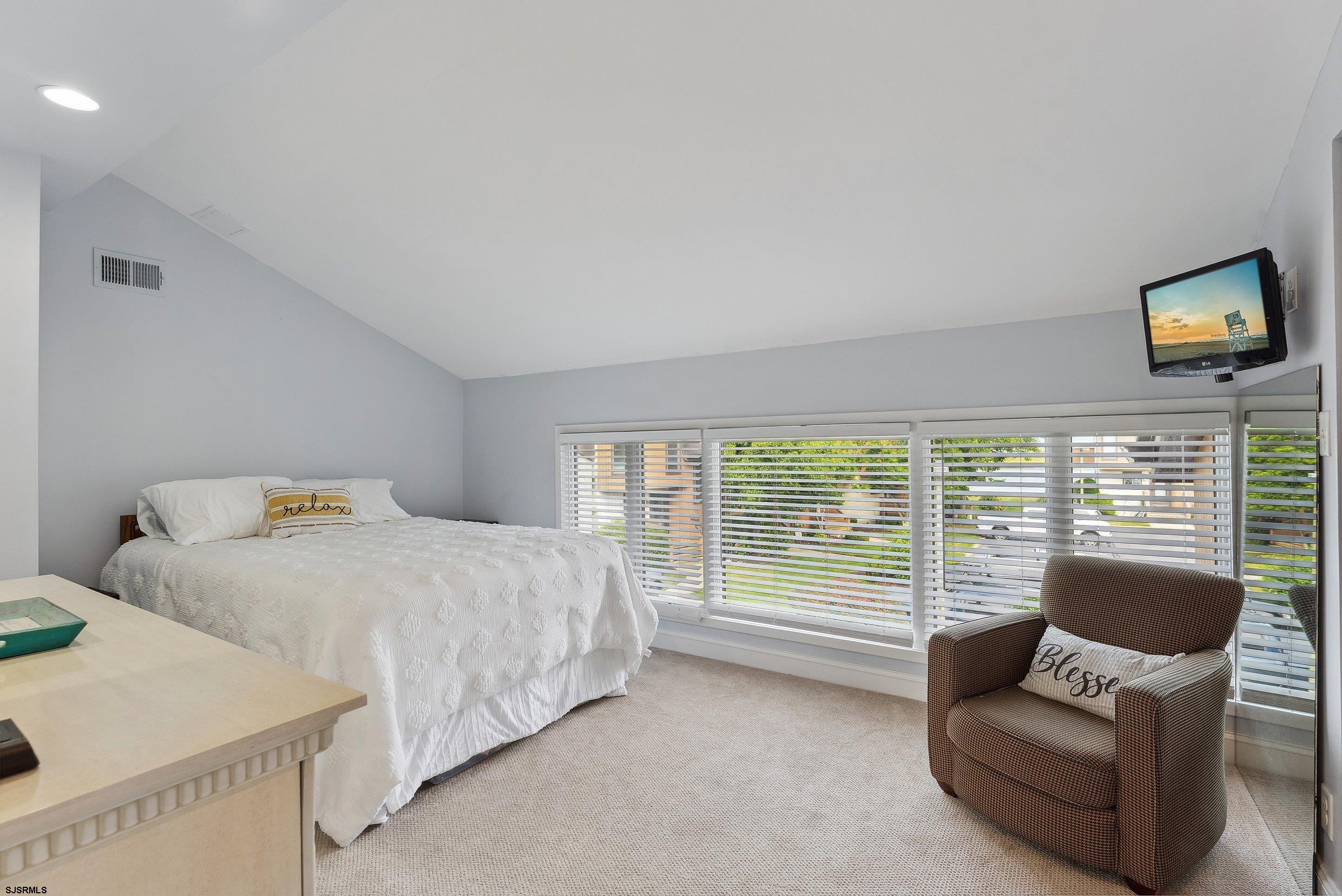 5 Bonita Ct Unit: 5