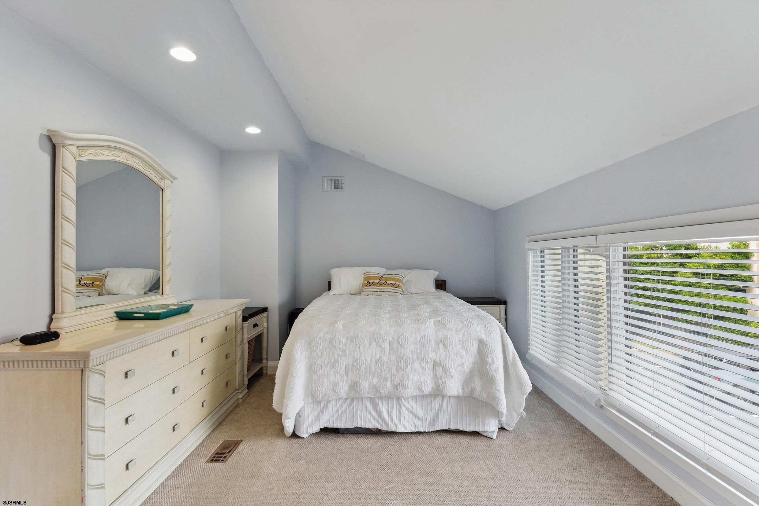 5 Bonita Ct Unit: 5