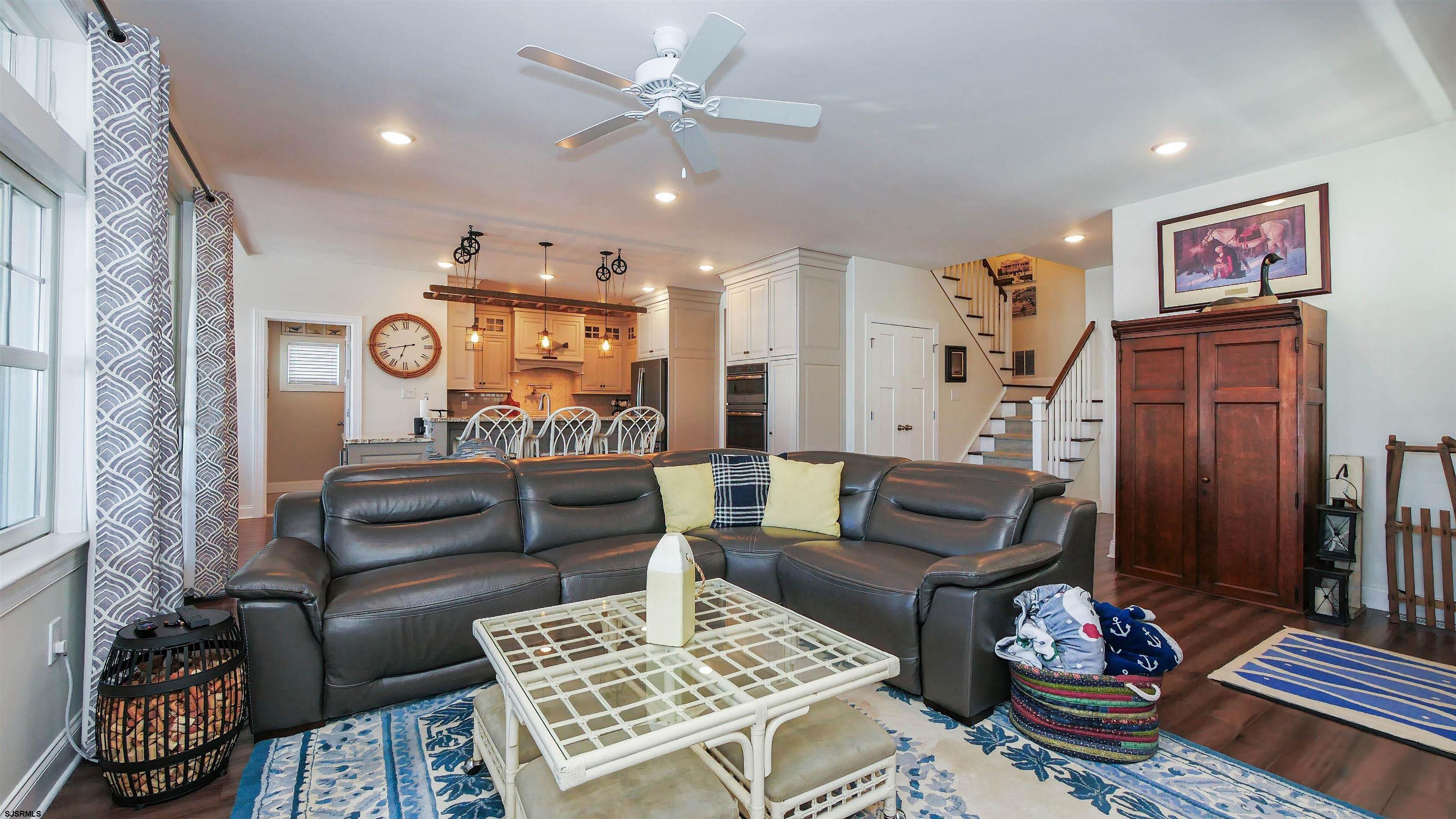 8 Tobago Ln