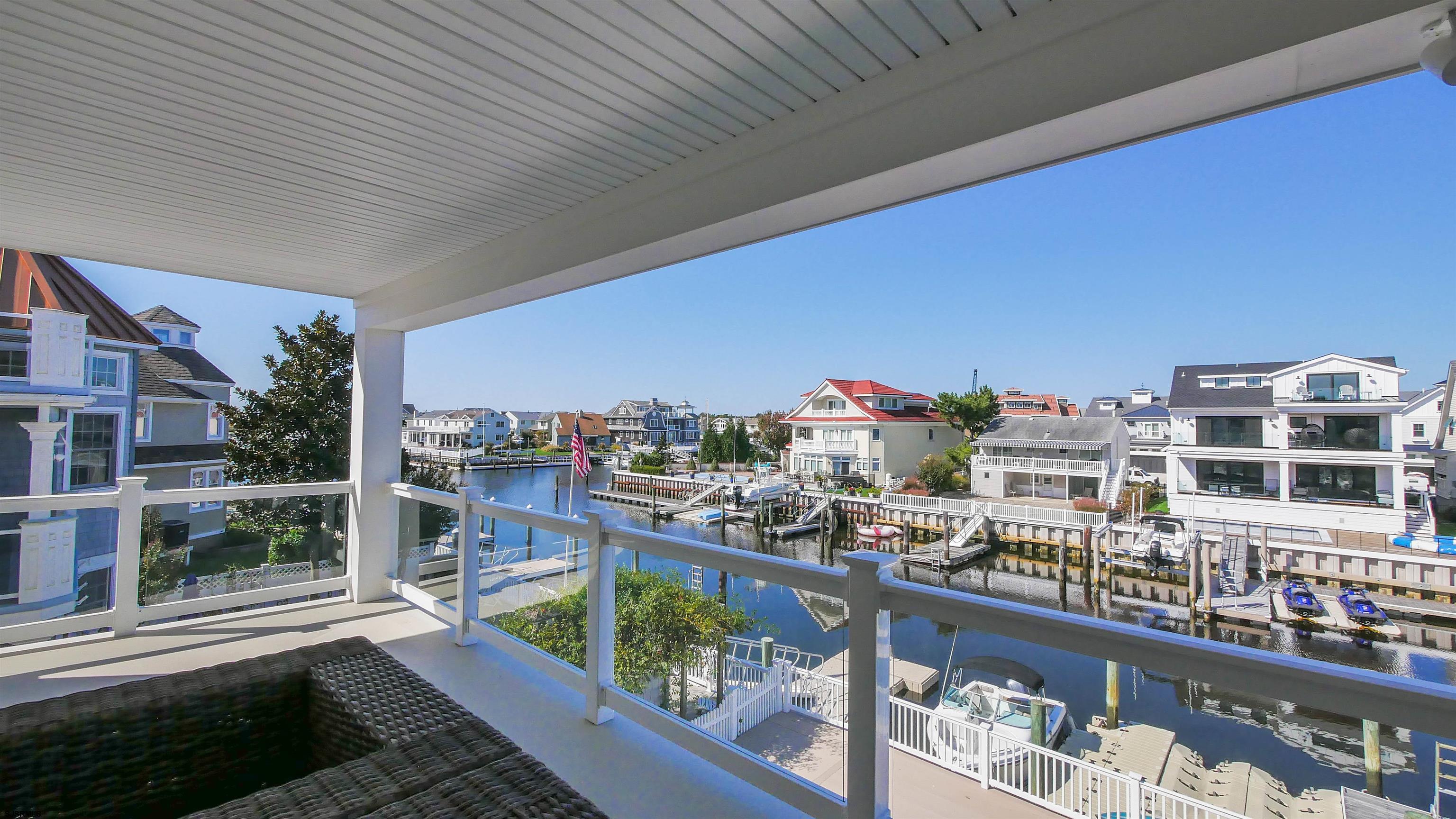 8 Tobago Ln