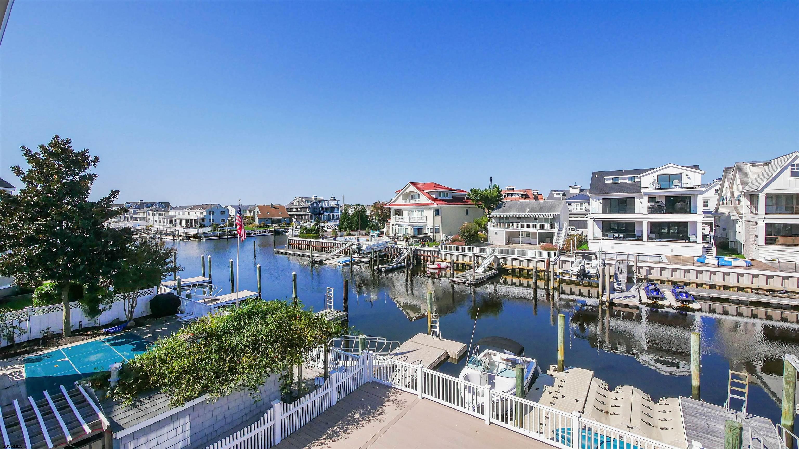 8 Tobago Ln