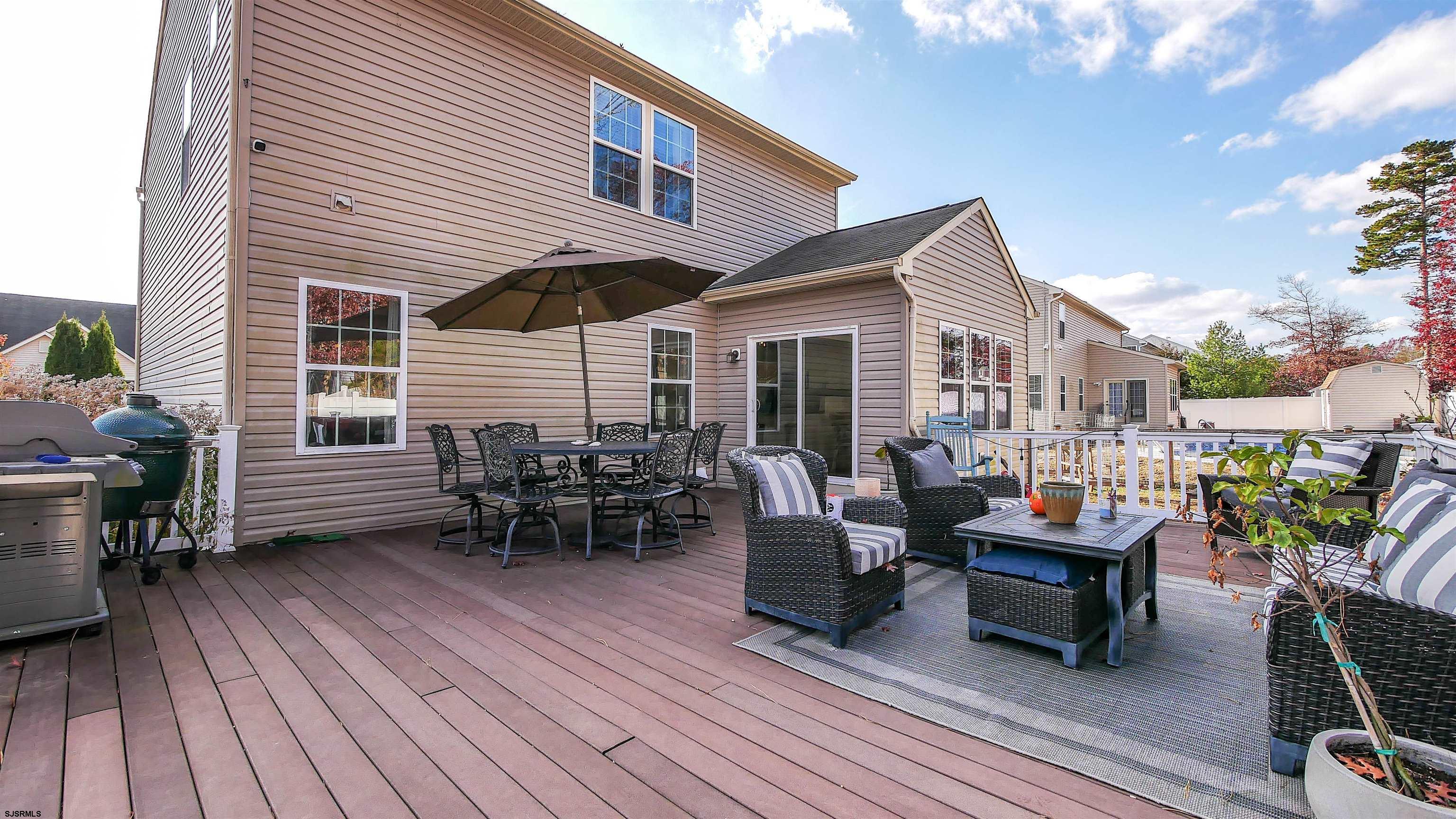 54 Shoreline Rd