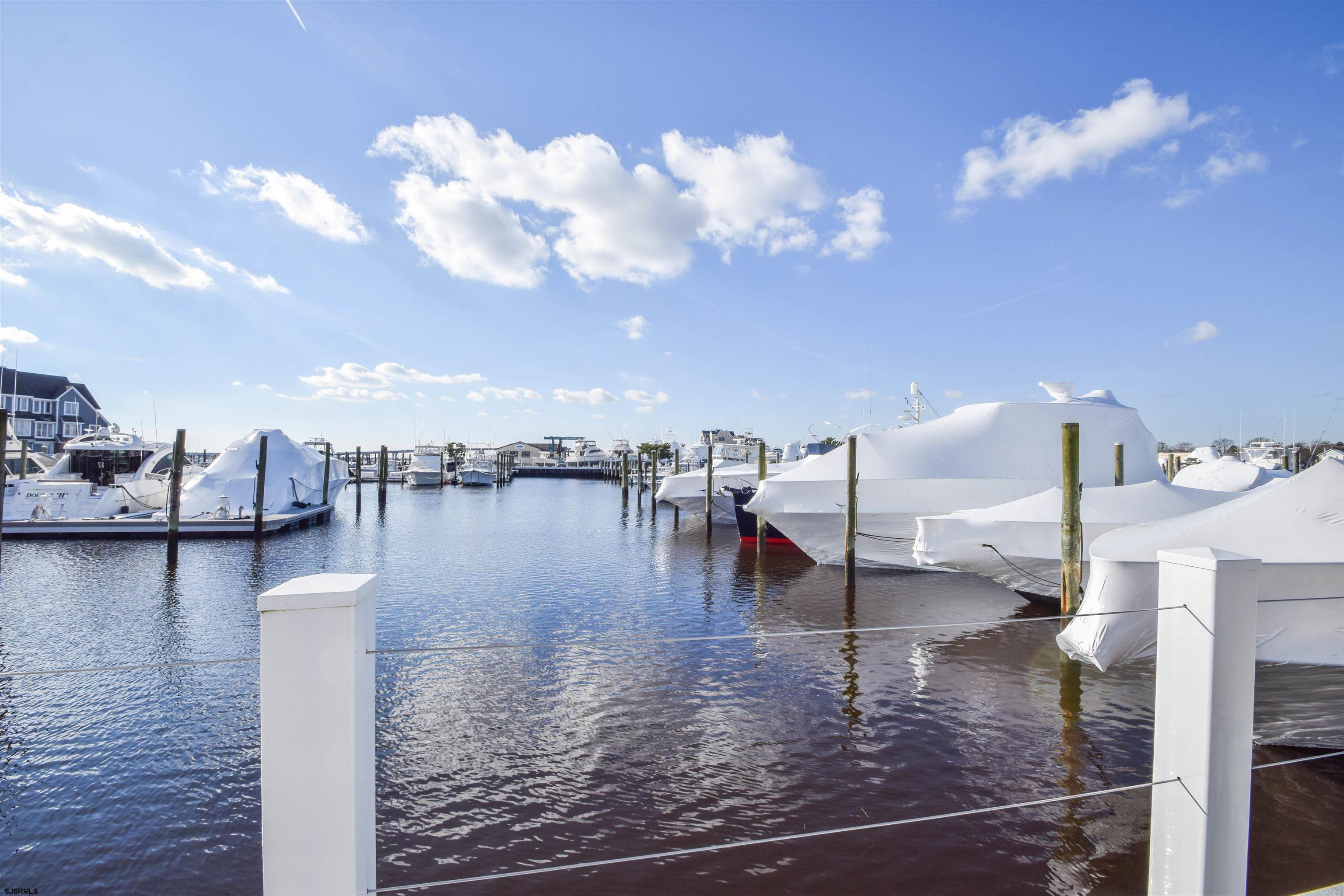 407 Harbour Cove Unit: 407