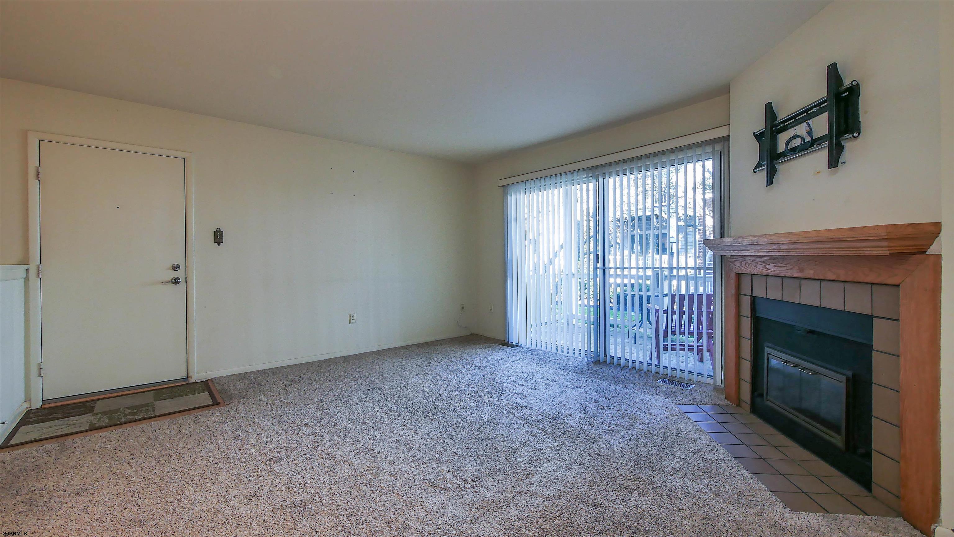 407 Harbour Cove Unit: 407