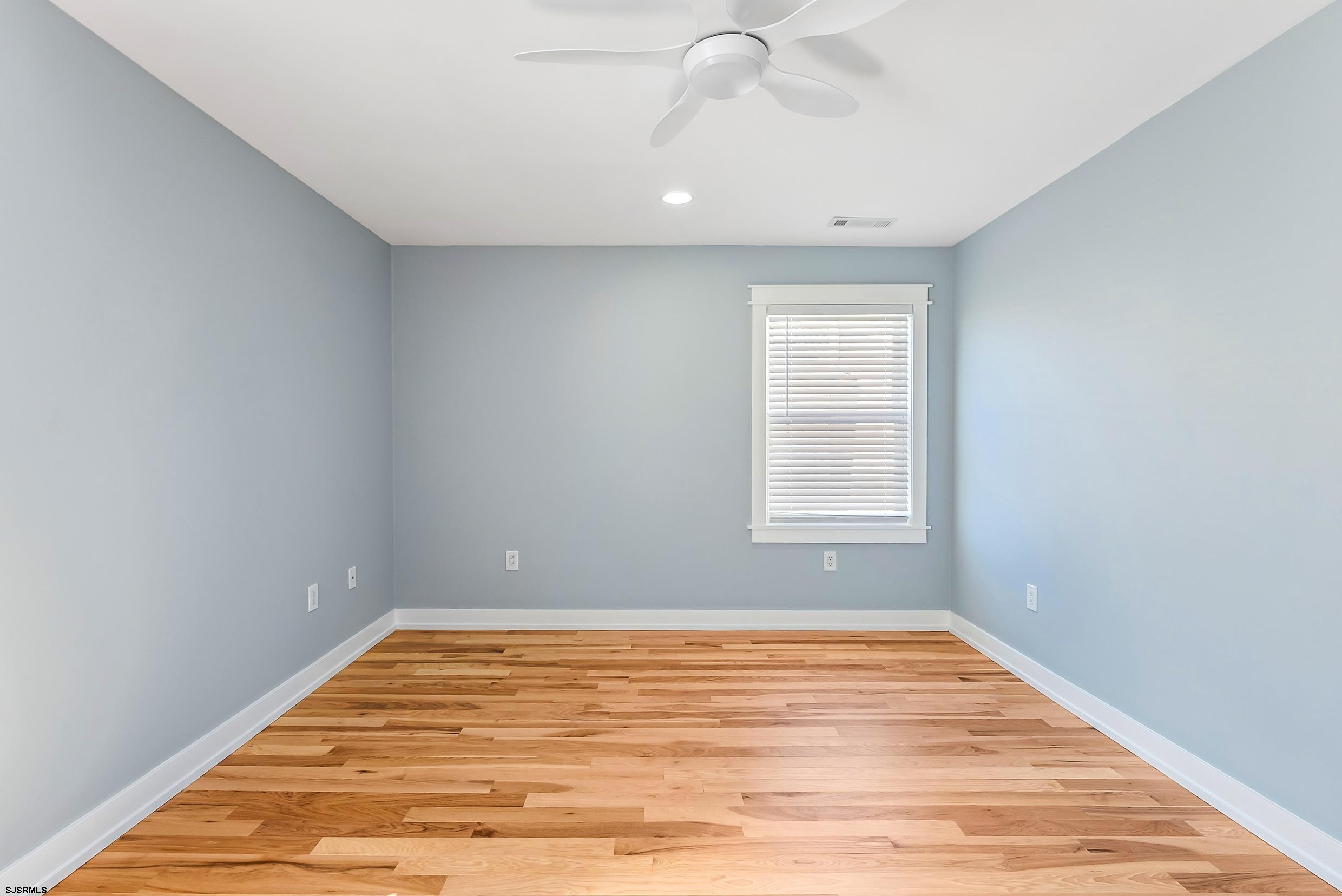 10 W 28th Street