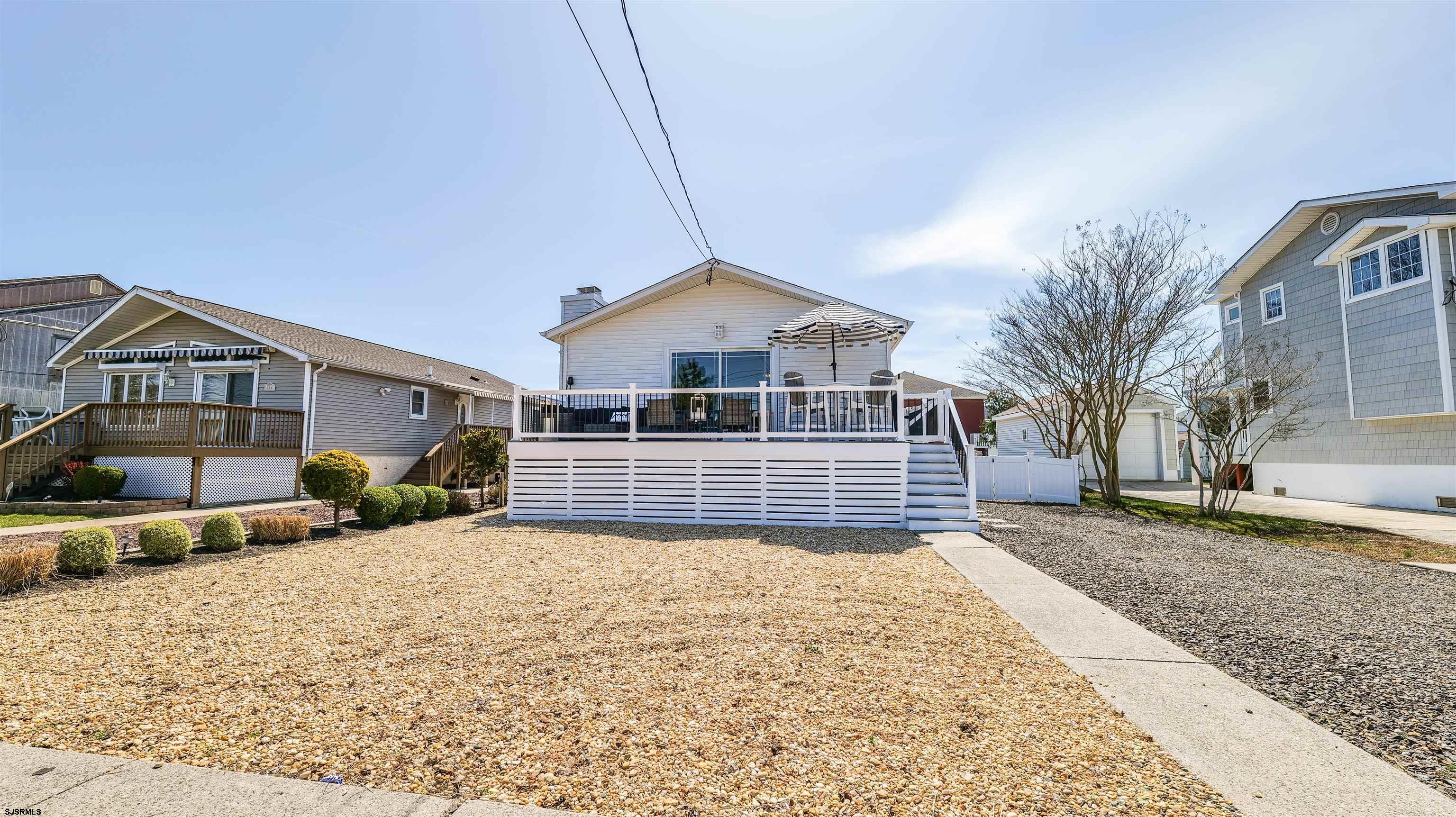 120 Roosevelt Blvd