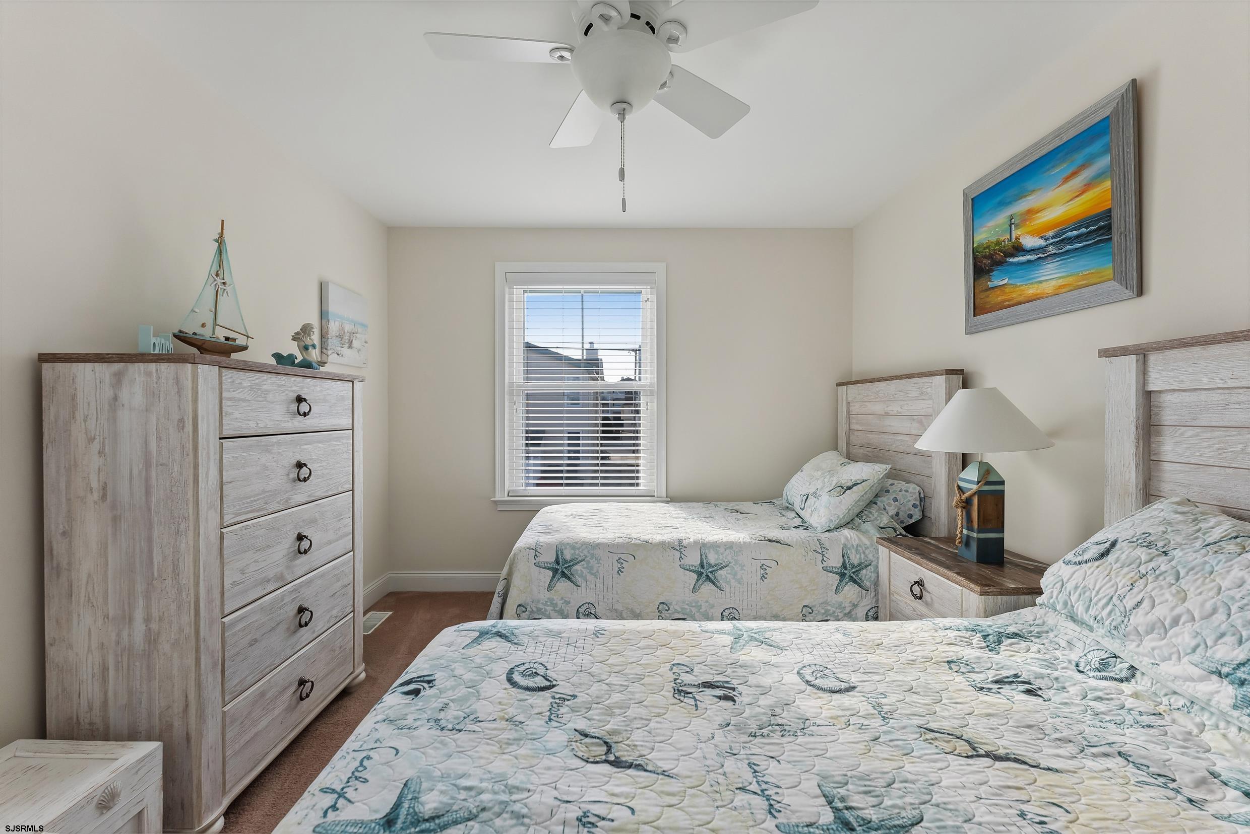 3621 Asbury Ave Unit: 1st Floor