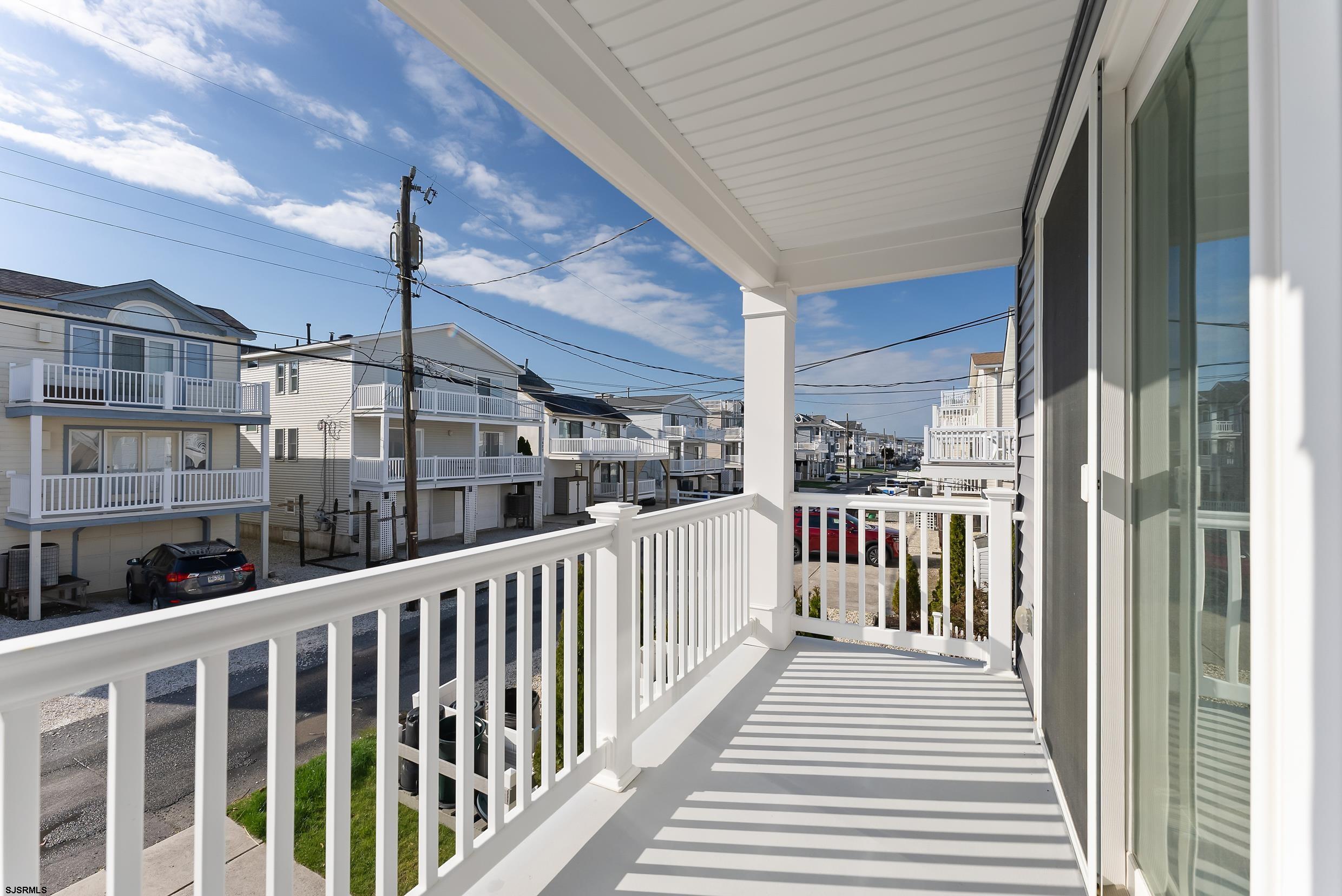 3621 Asbury Ave Unit: 1st Floor