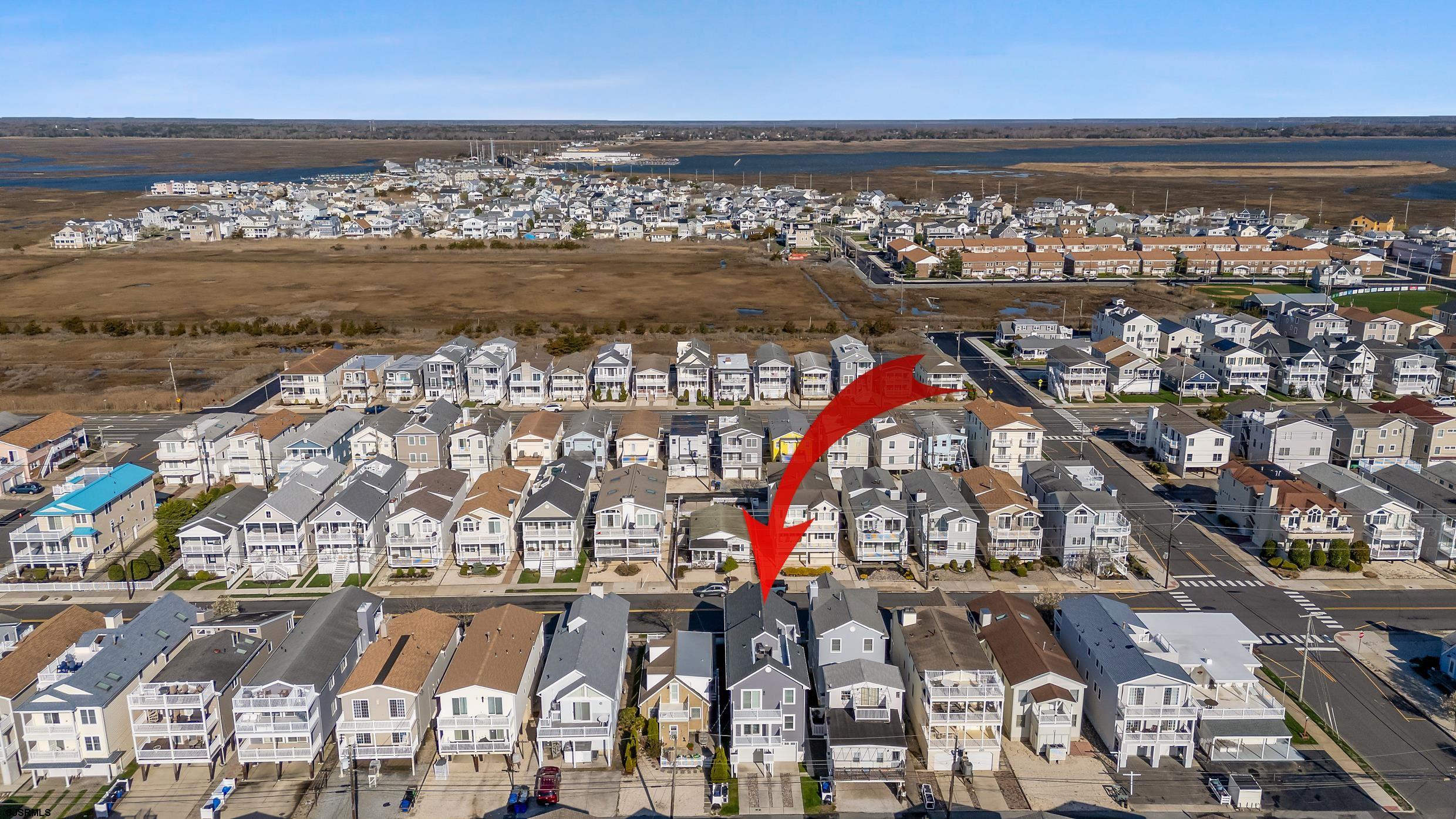 3621 Asbury Ave Unit: 1st Floor