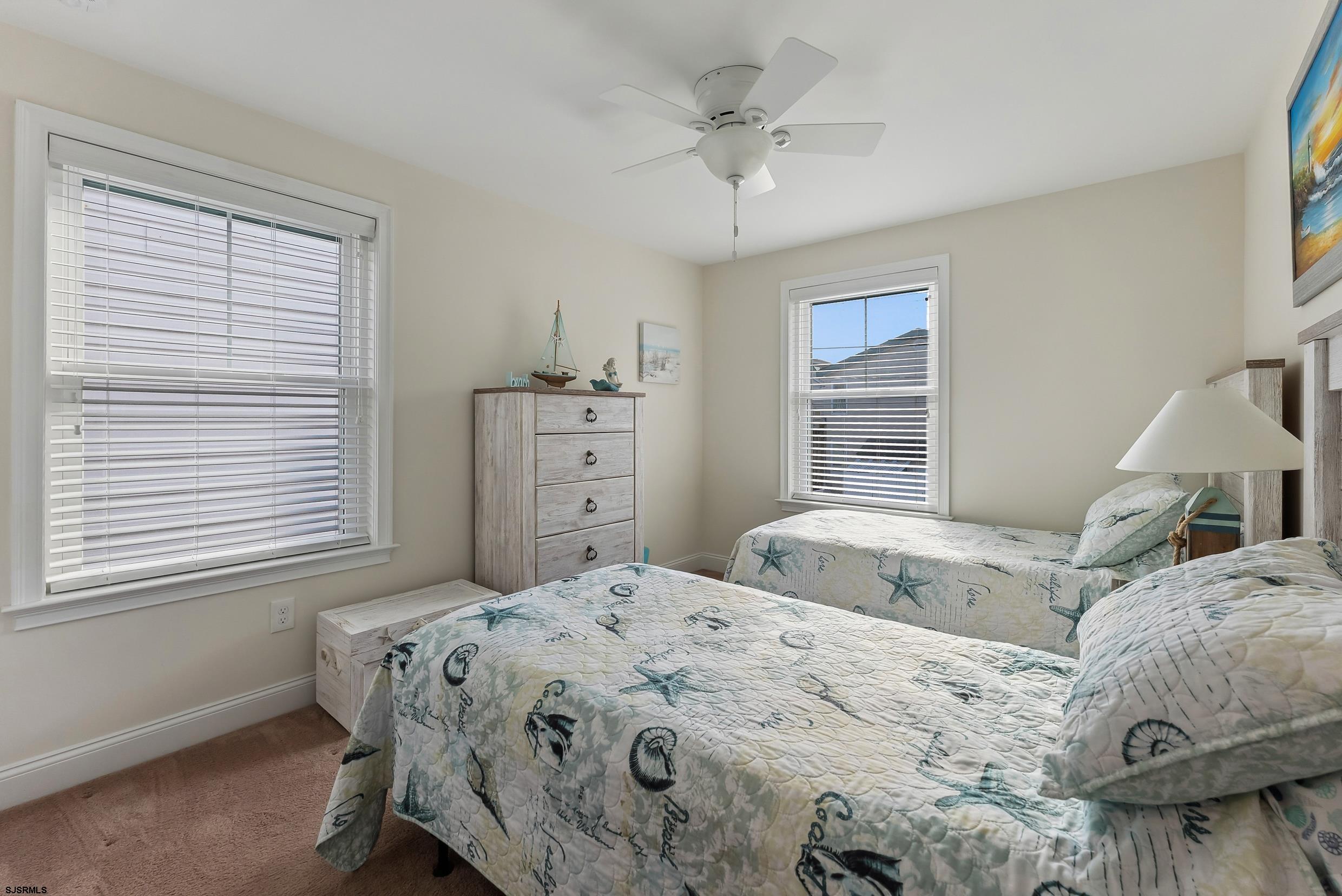 3621 Asbury Ave Unit: 1st Floor