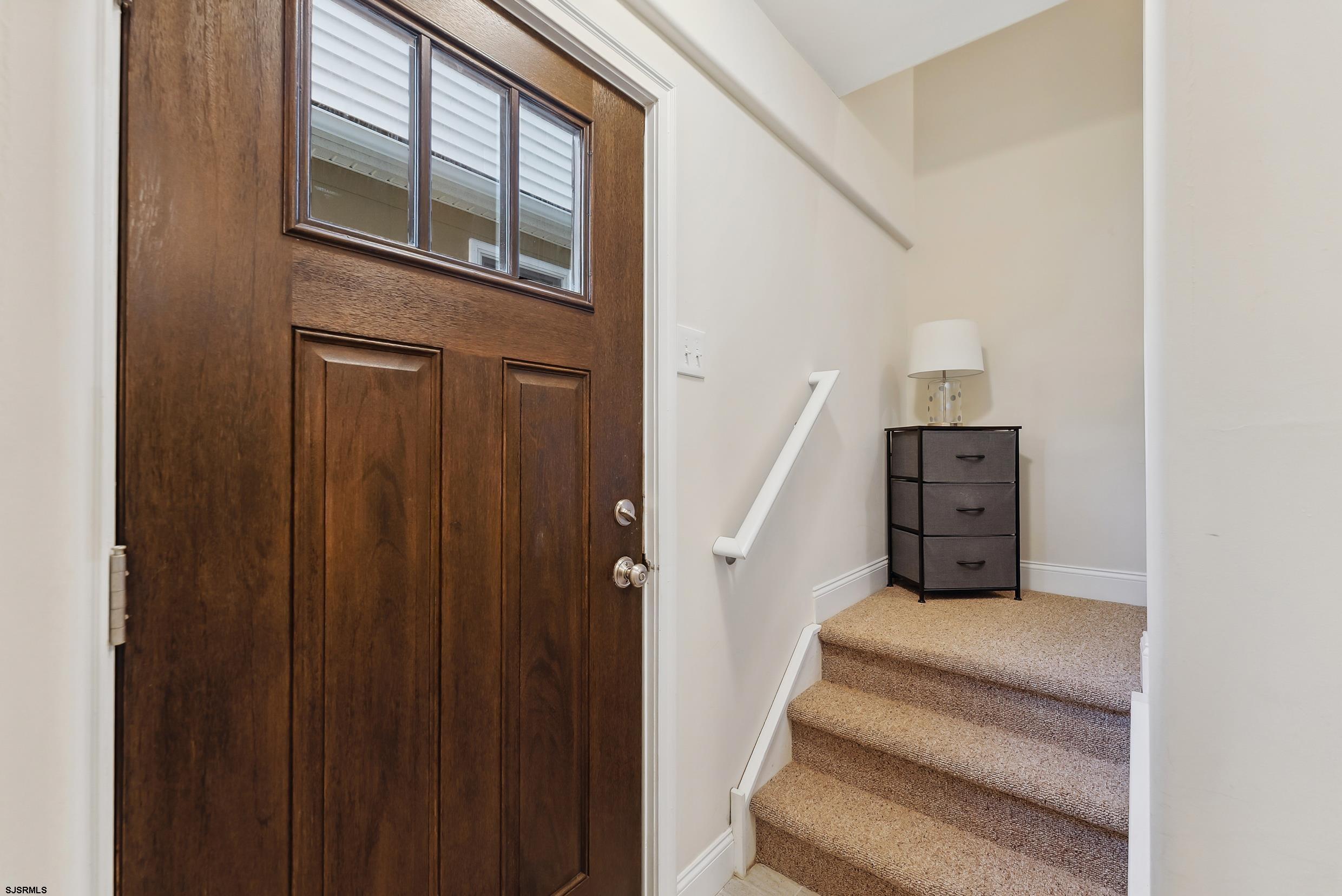 3621 Asbury Ave Unit: 1st Floor