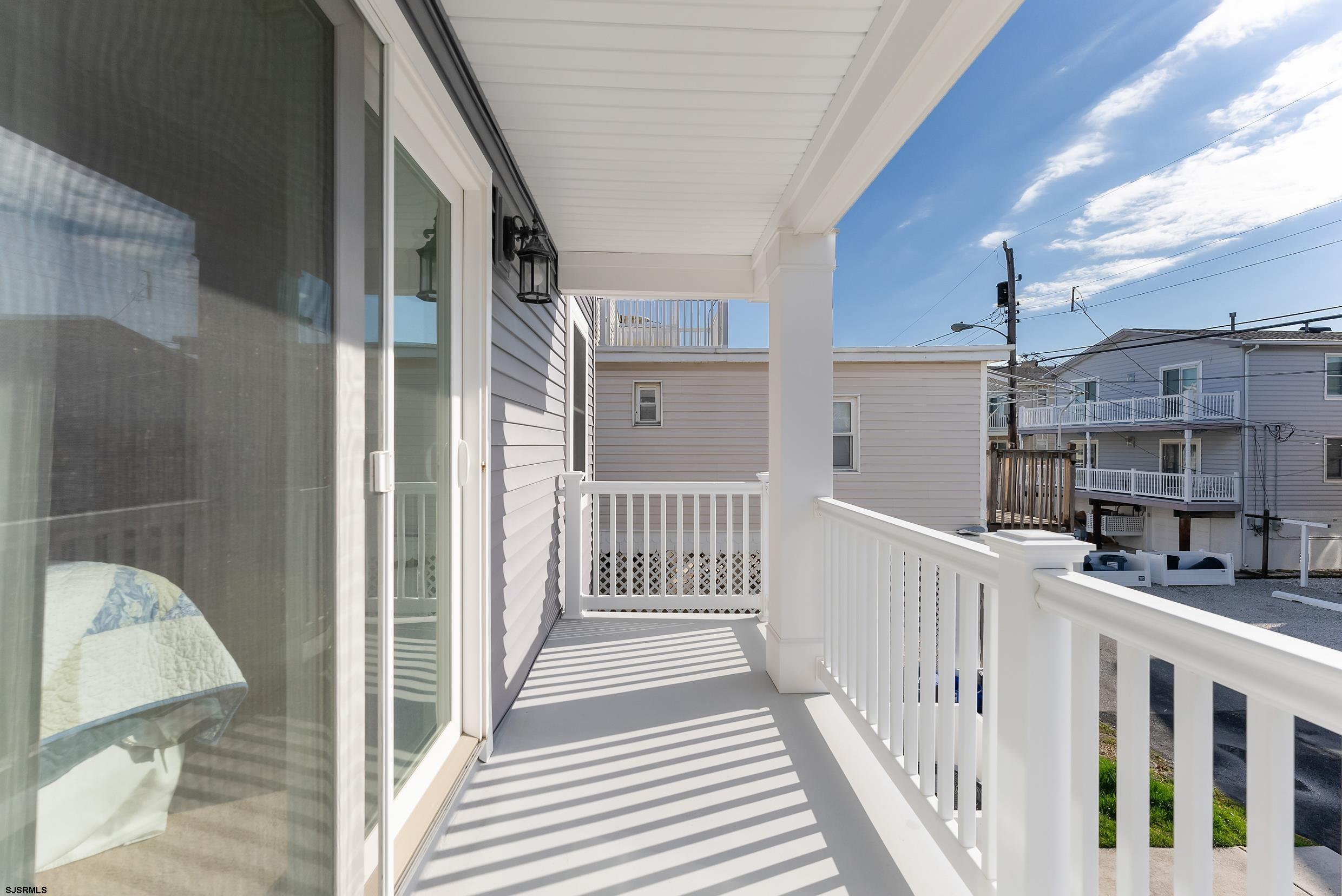 3621 Asbury Ave Unit: 1st Floor