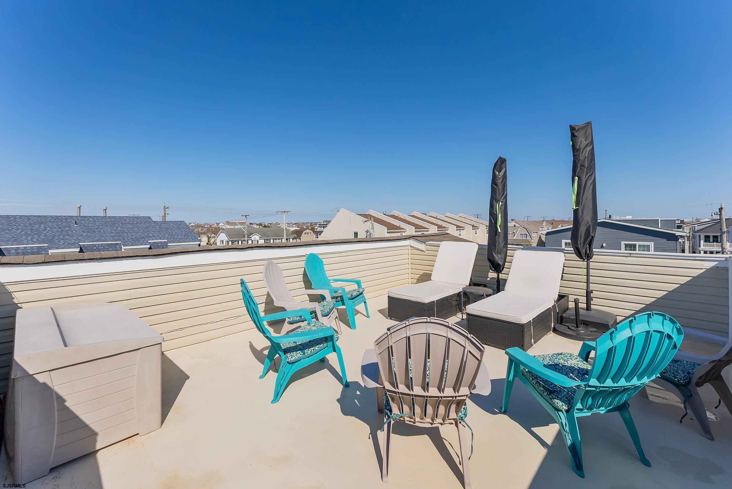 5511 Simpson Ave Unit: 2