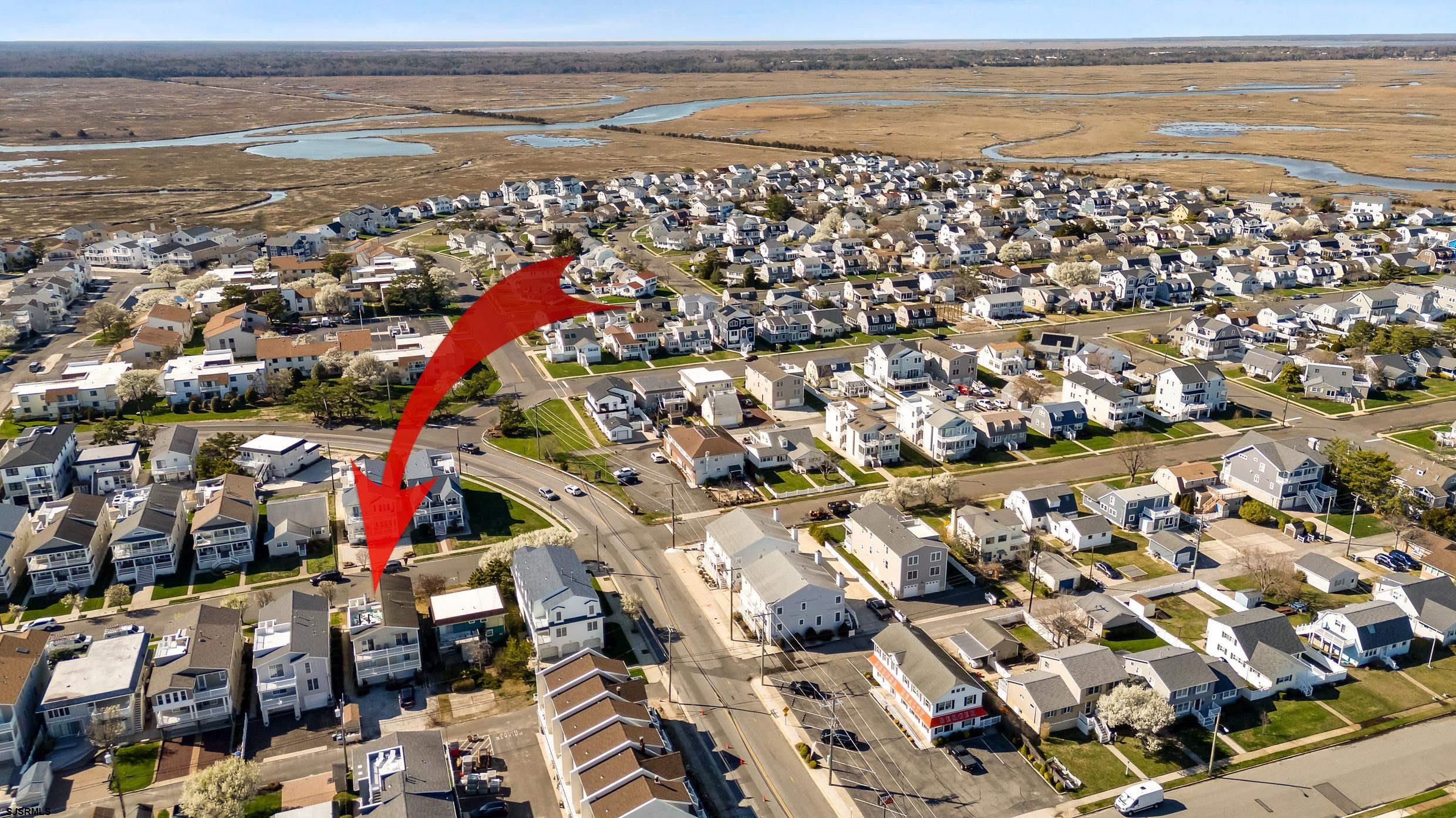 5511 Simpson Ave Unit: 2