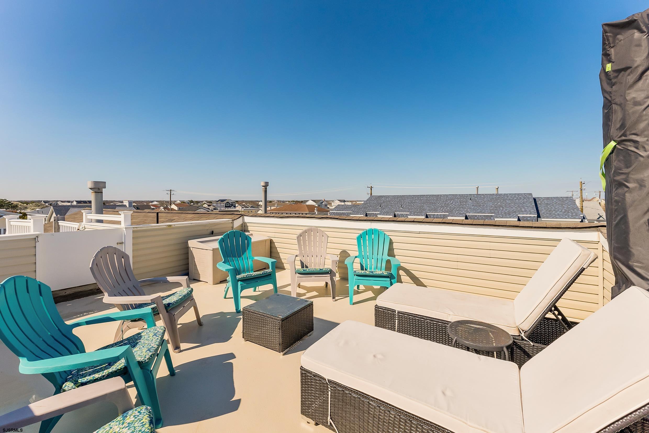 5511 Simpson Ave Unit: 2