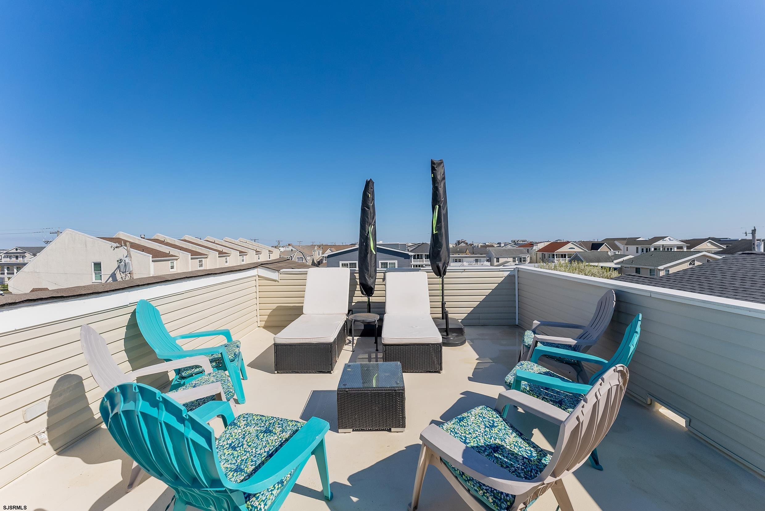5511 Simpson Ave Unit: 2
