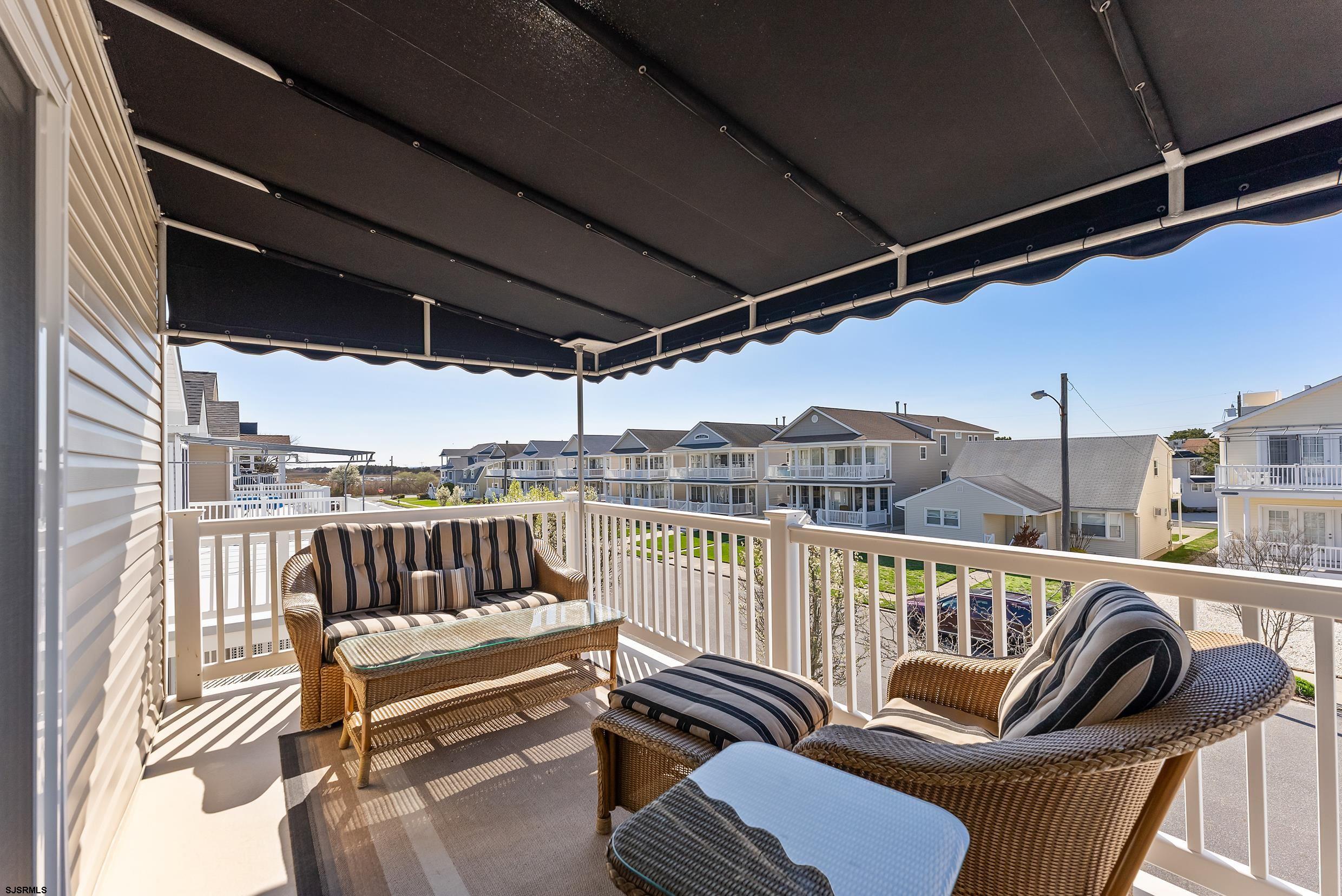 5511 Simpson Ave Unit: 2