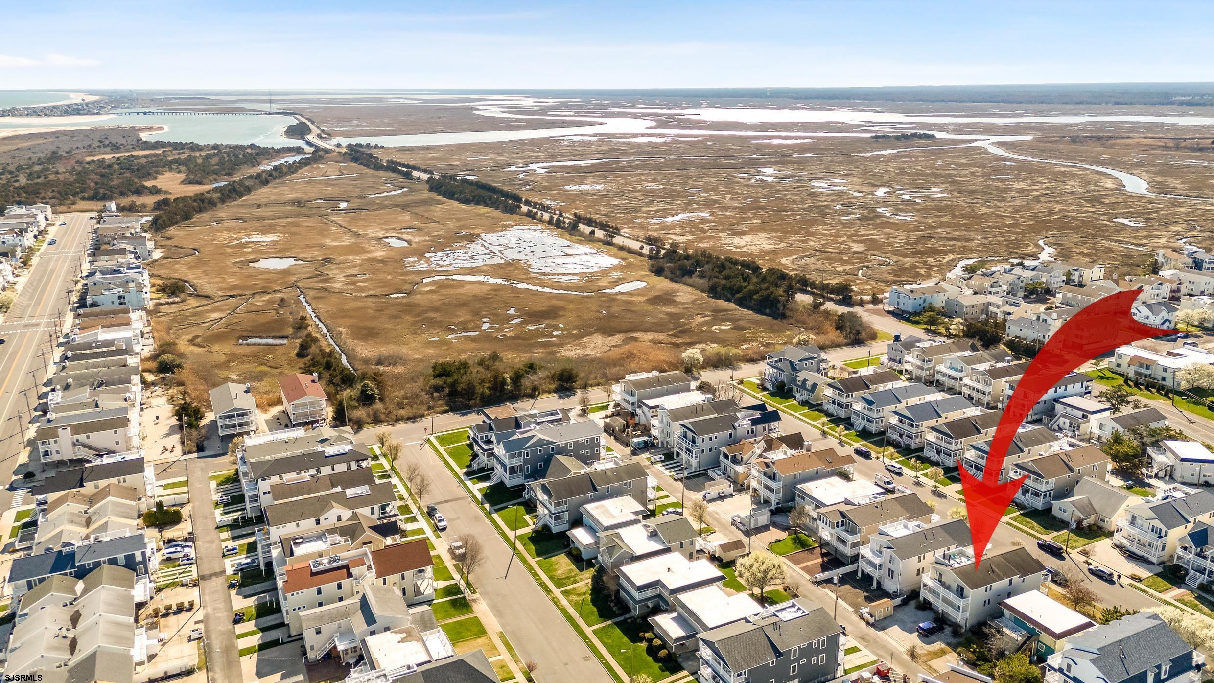 5511 Simpson Ave Unit: 2