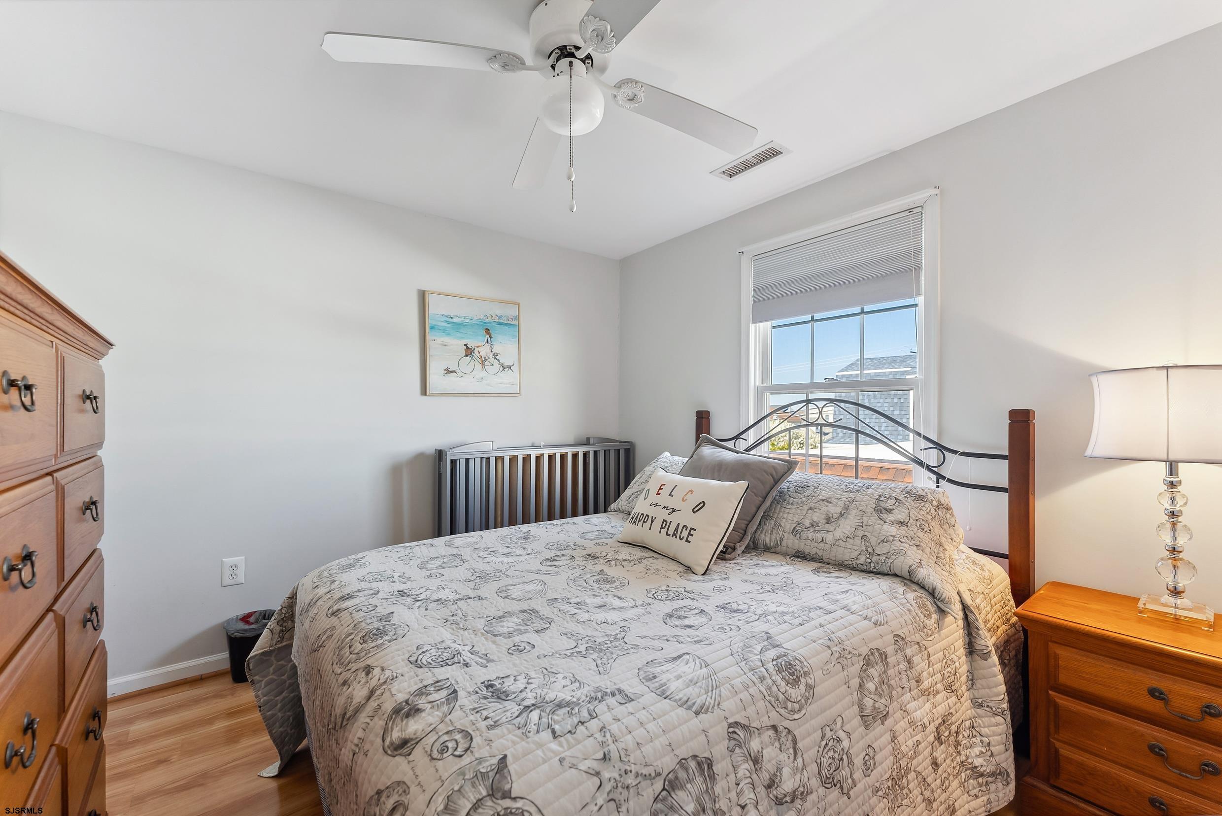 5511 Simpson Ave Unit: 2