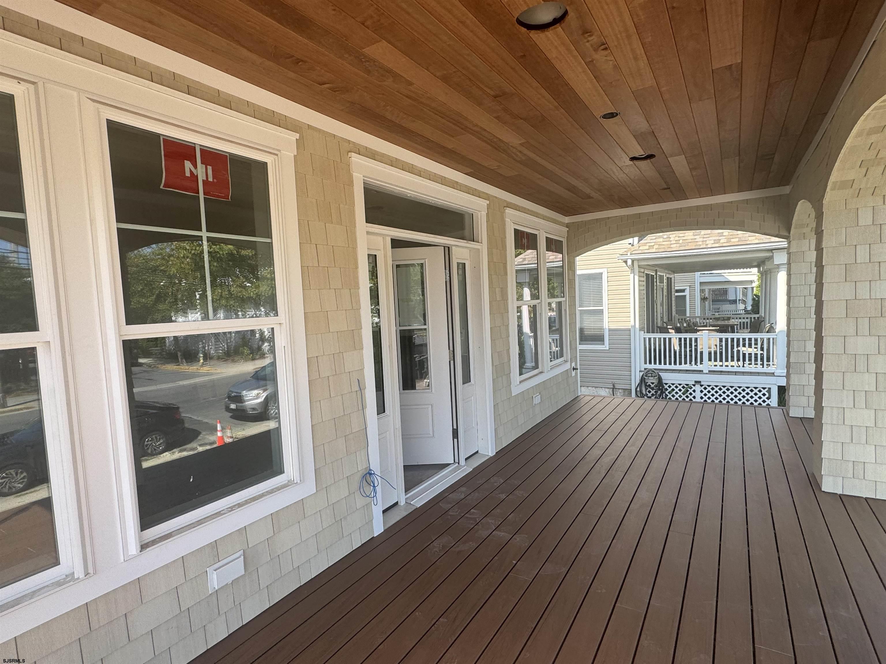 618 Atlantic Ave Unit: 2nd Floor