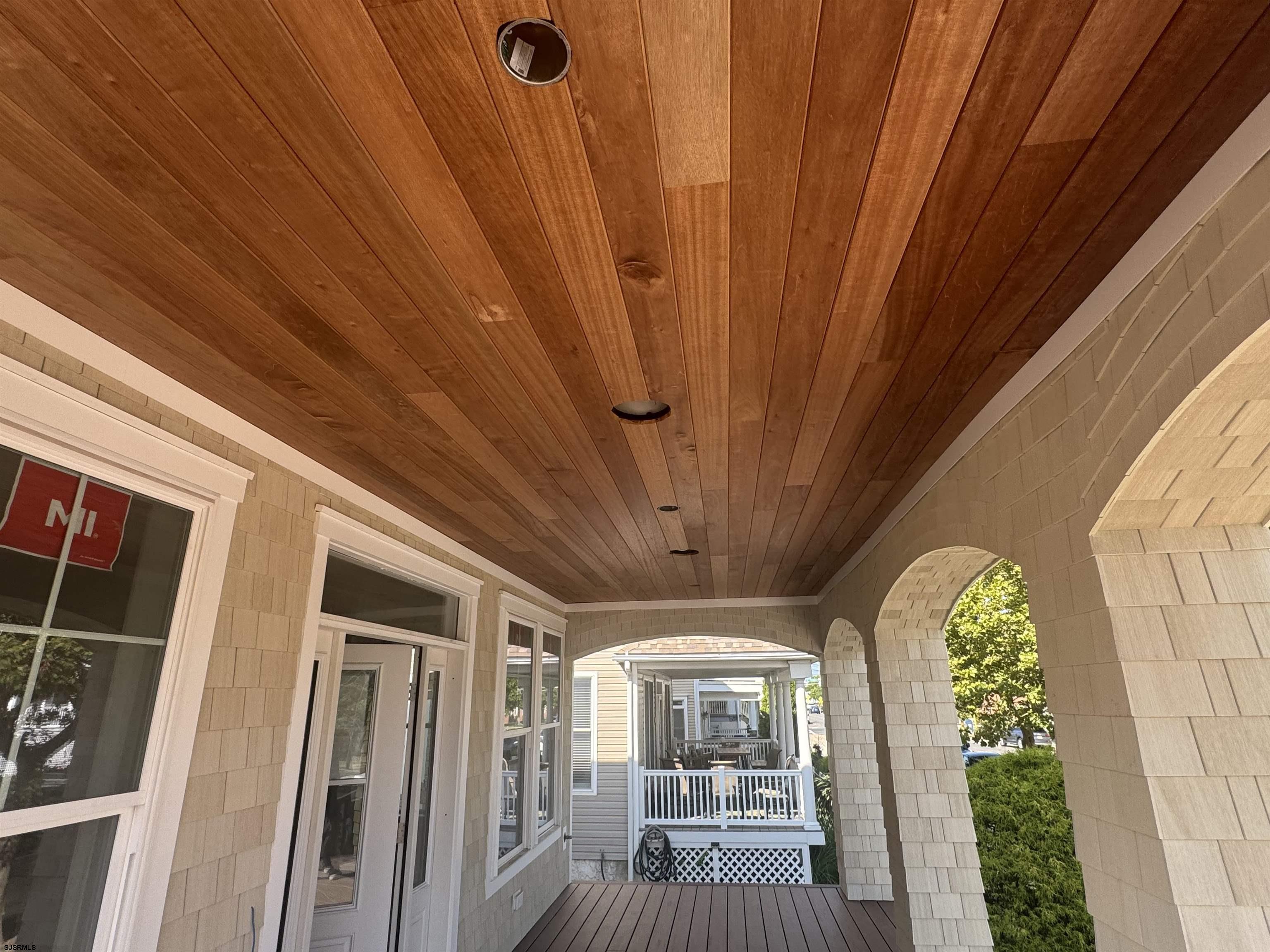 618 Atlantic Ave Unit: 2nd Floor