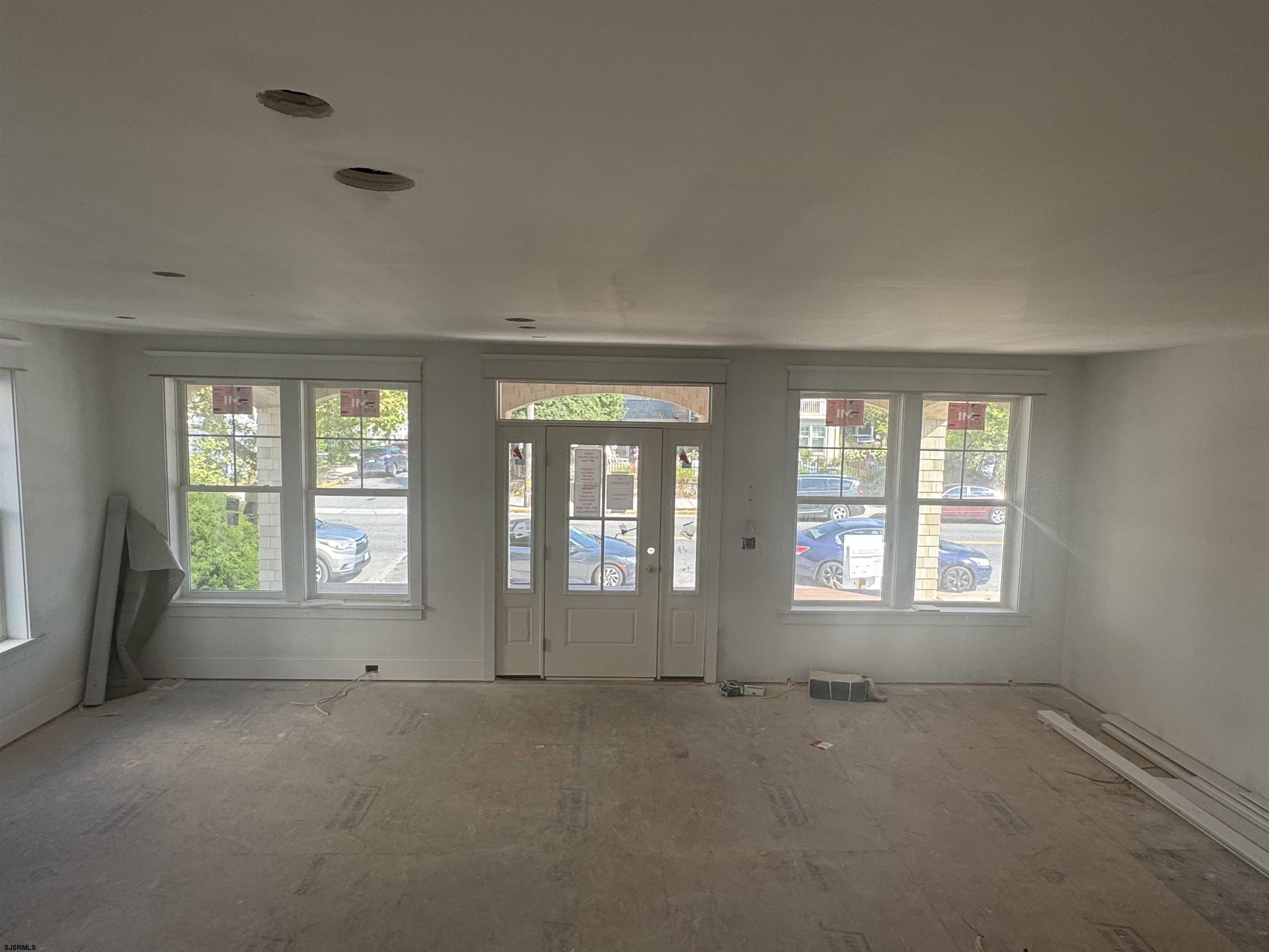 618 Atlantic Ave Unit: 2nd Floor
