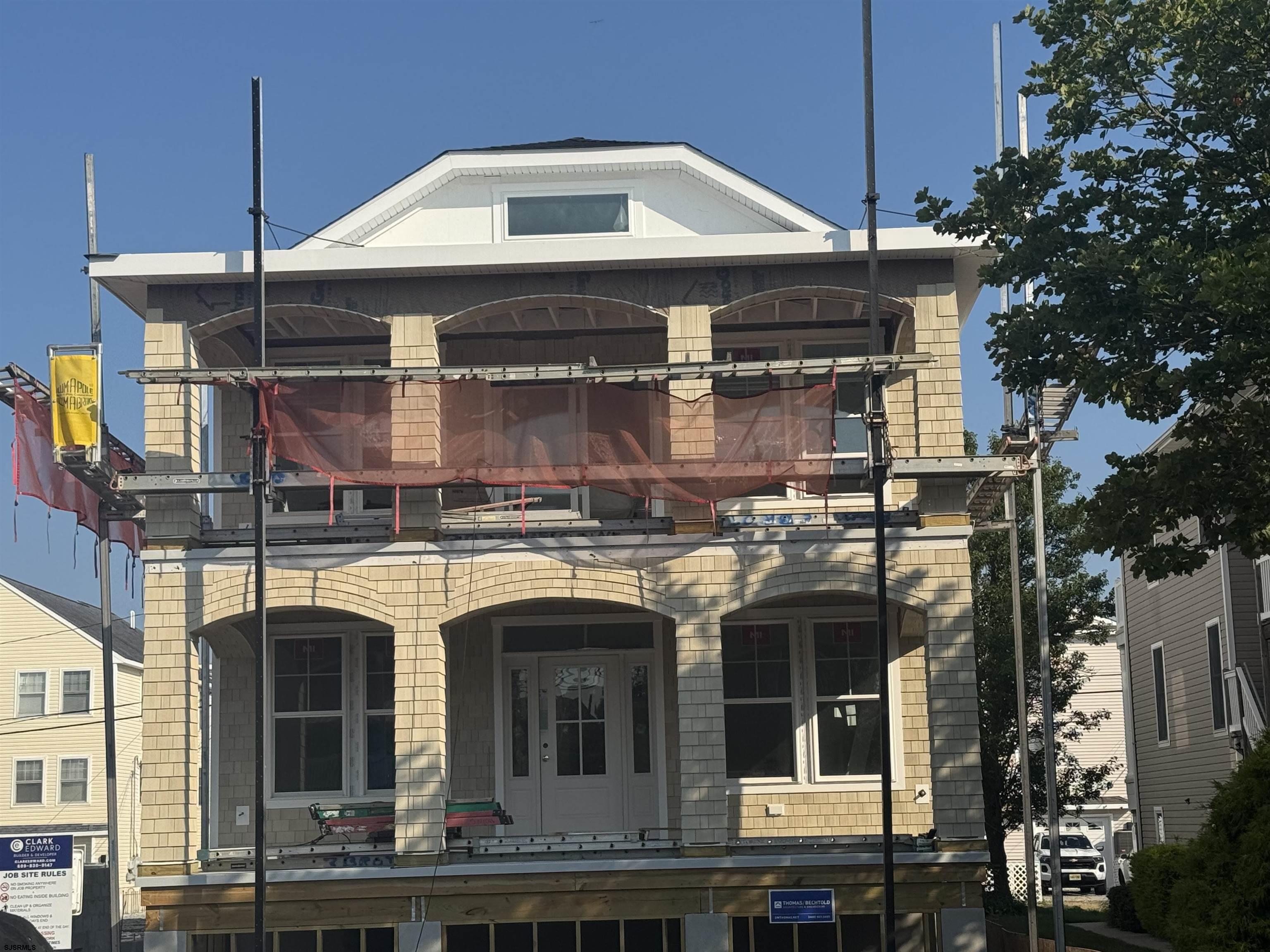618 Atlantic Ave Unit: 2nd Floor