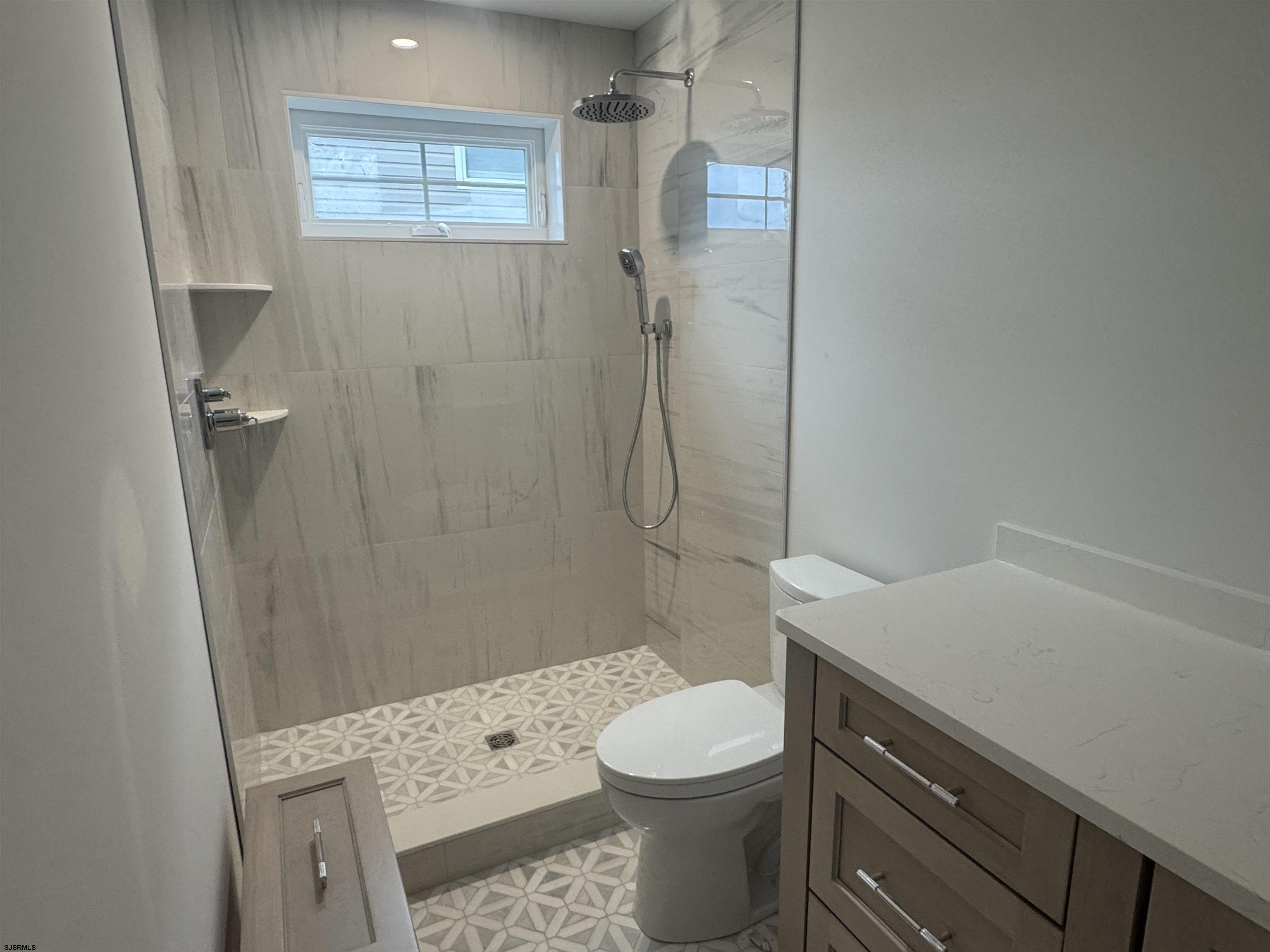 618 Atlantic Ave Unit: 2nd Floor